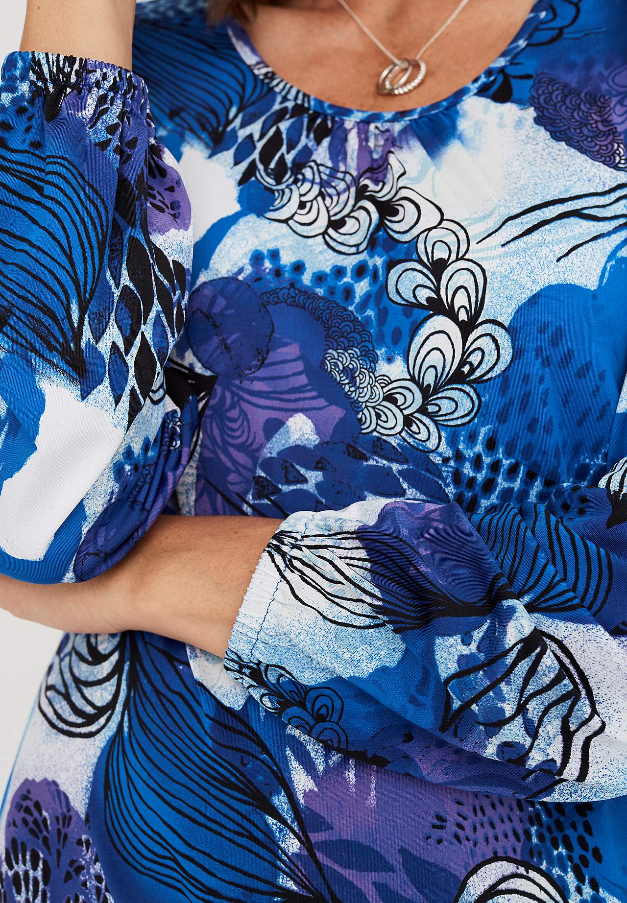 Gemustertes Jersey-Kleid