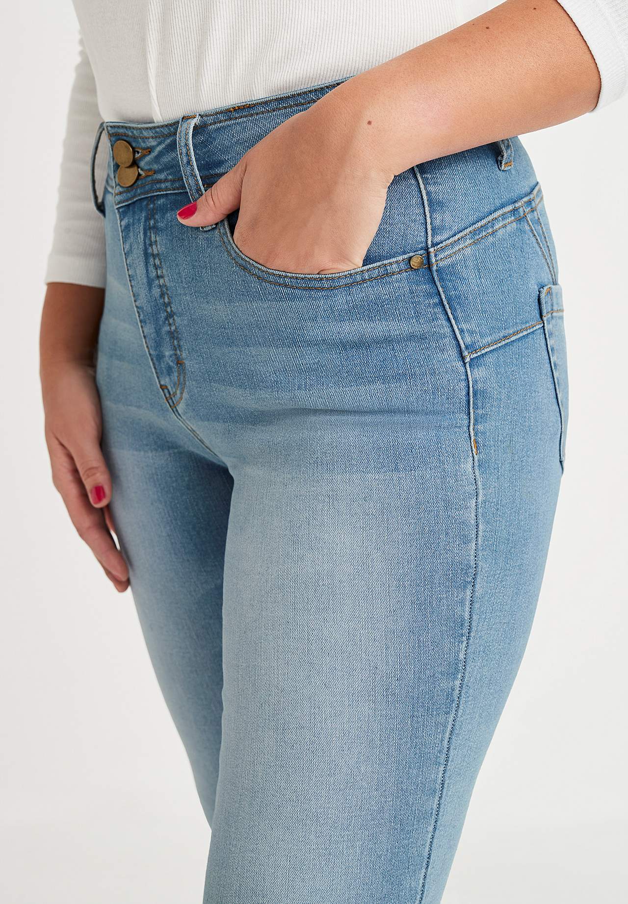 Superstretch figurformende Jeans mit Bootcut-Schnitt