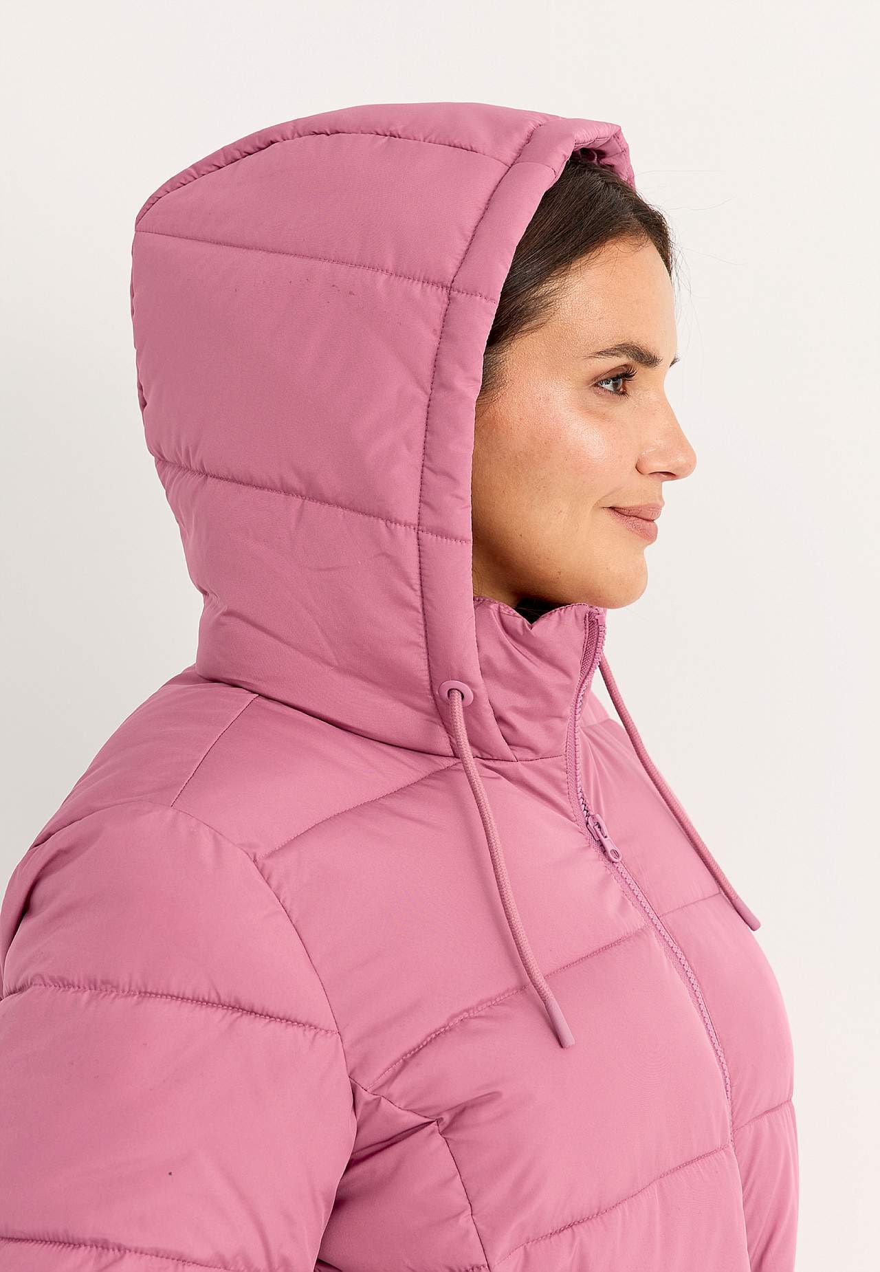 Warm gefütterte Jacke mit Kapuze