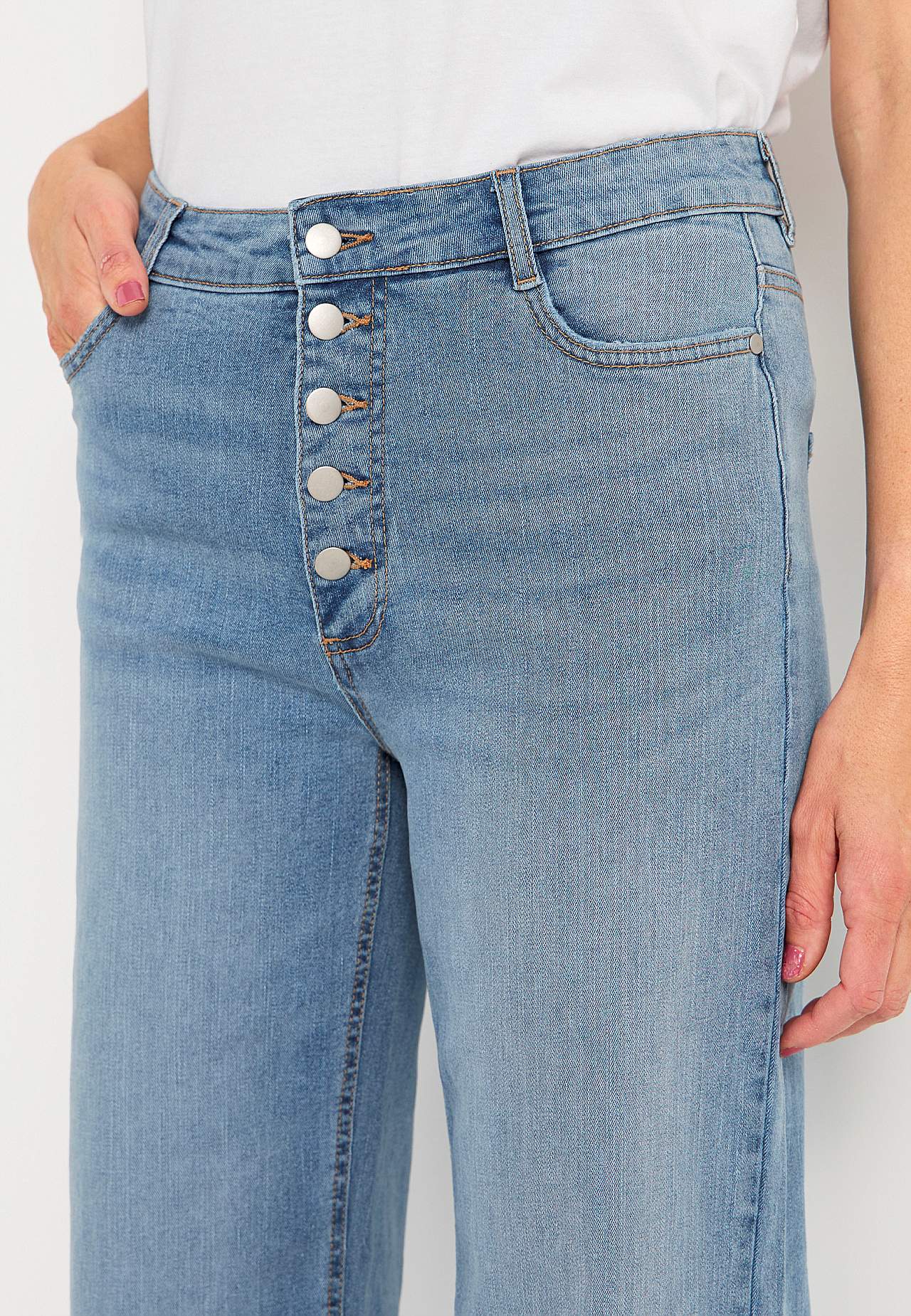 Stretch-Jeans mit hoher Taille