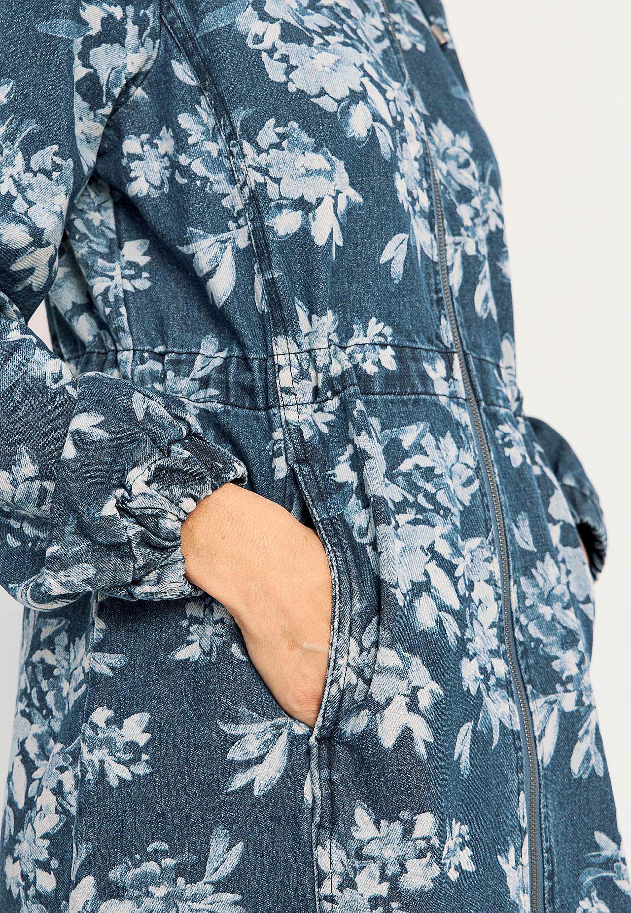 Gemusterte Parka aus Denim
