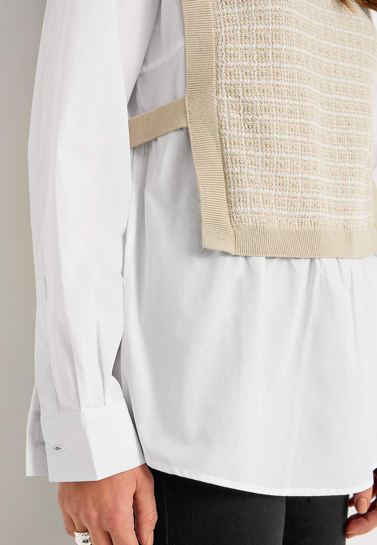 Hemd mit genähtem Pullover