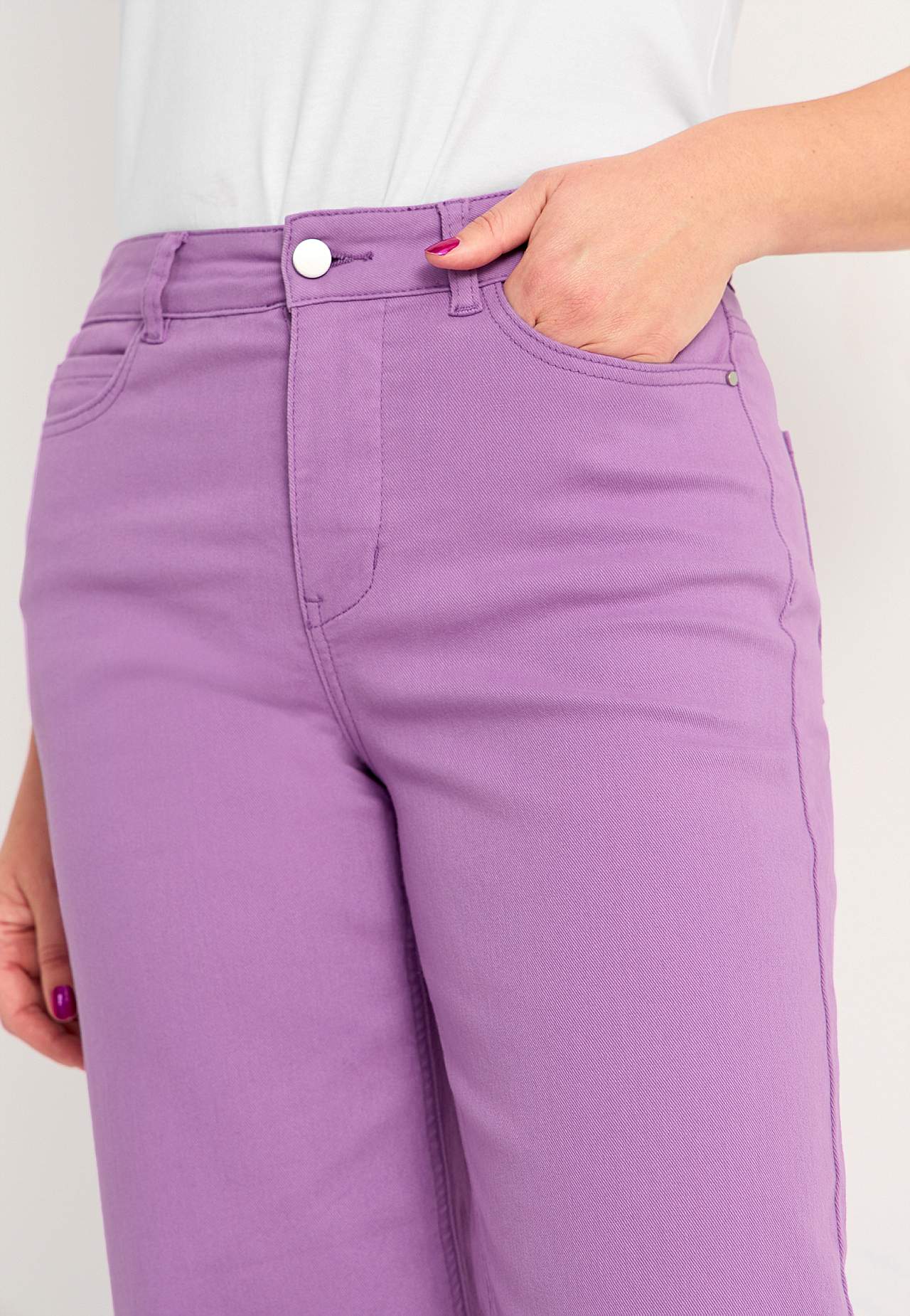 Elastische Knöcheljeans