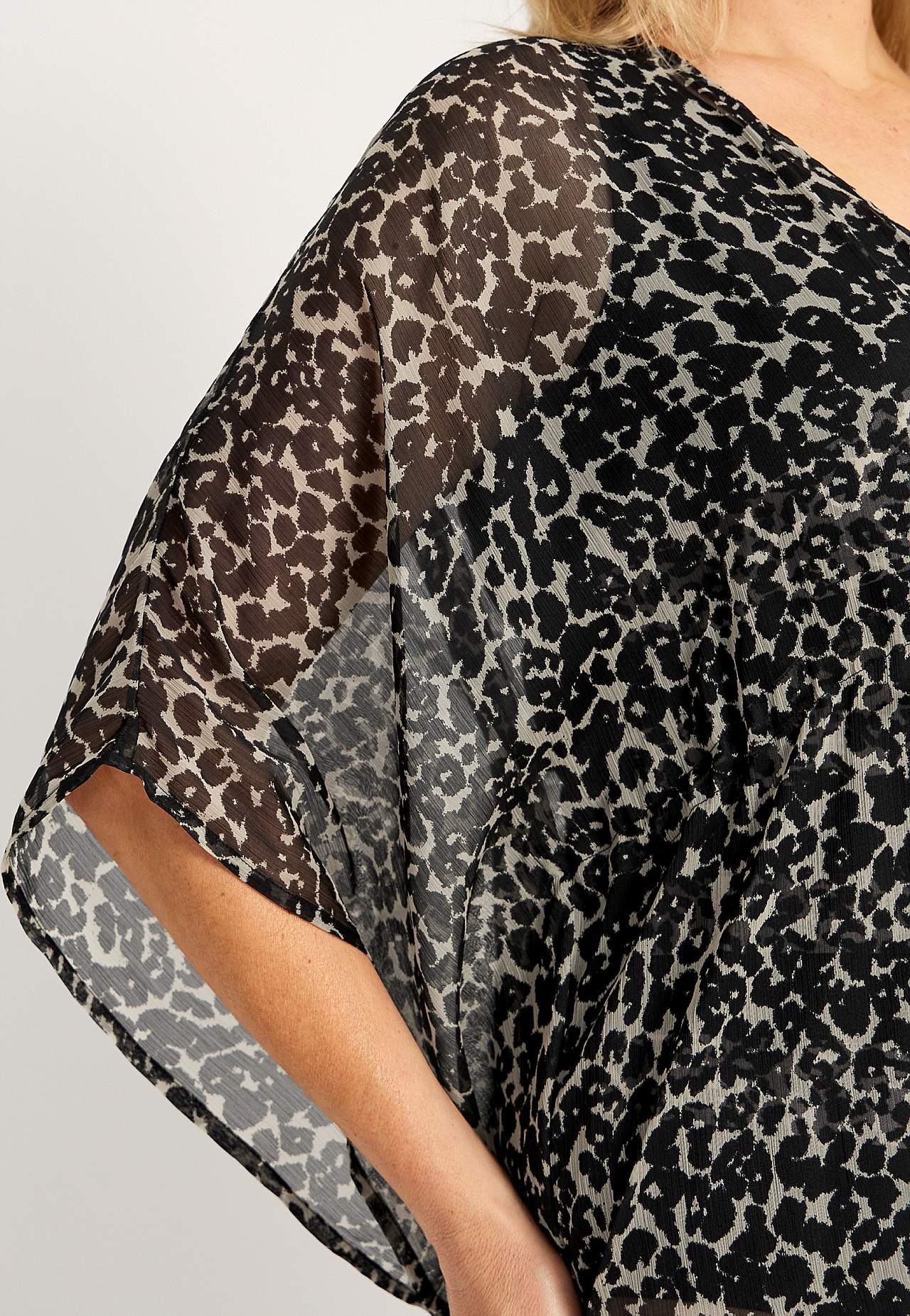 Gemusterter Strand-Kaftan