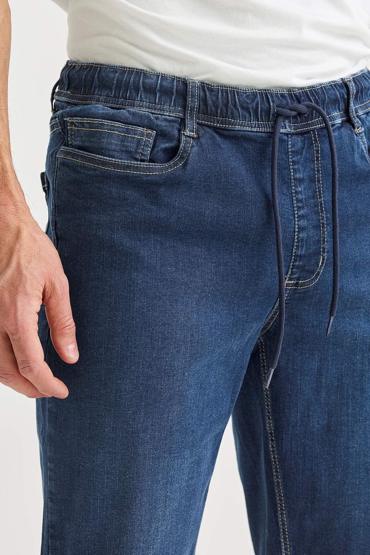 Joggershorts mit elastischer Taille