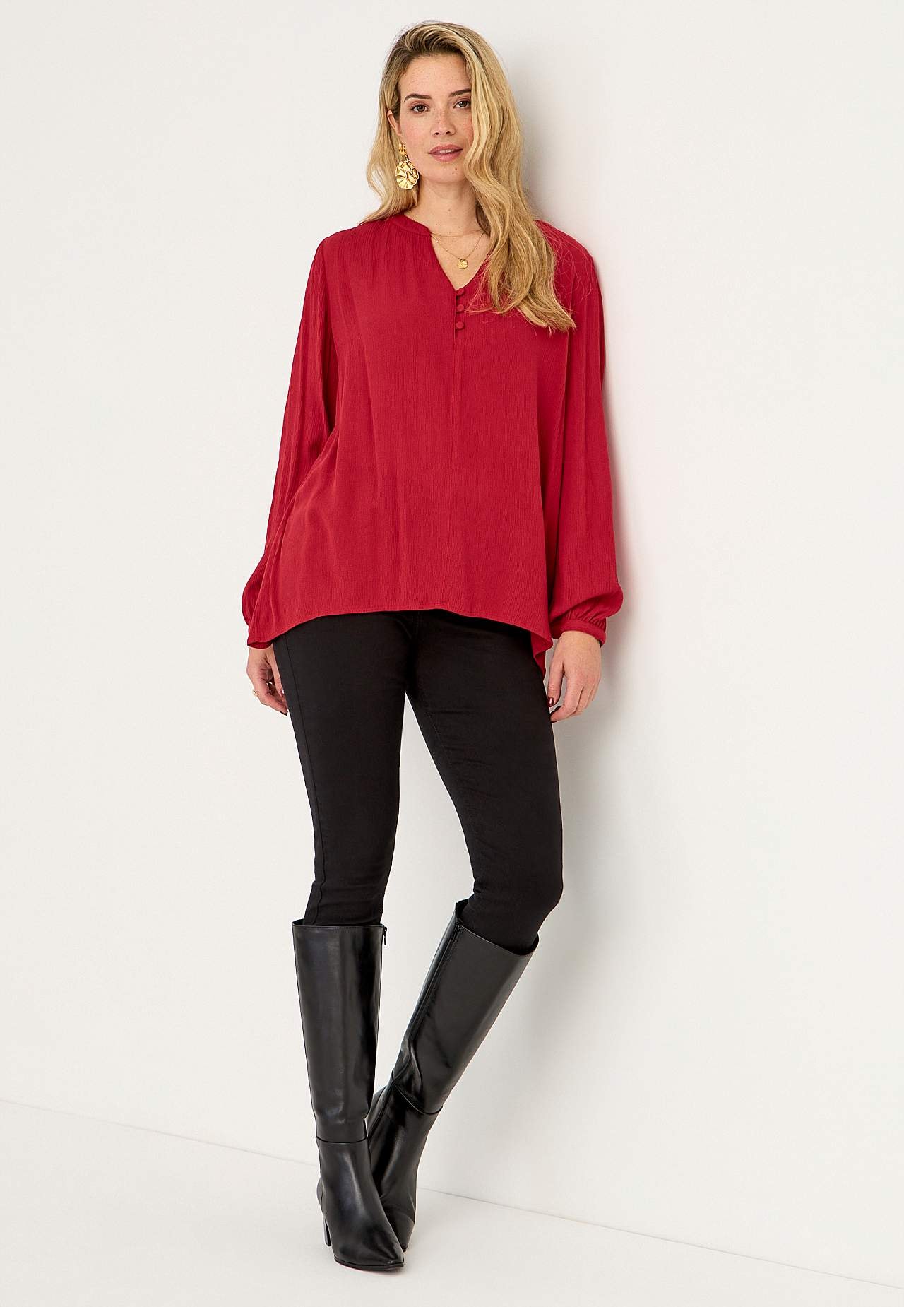 Bluse aus Krepp mit Knöpfen