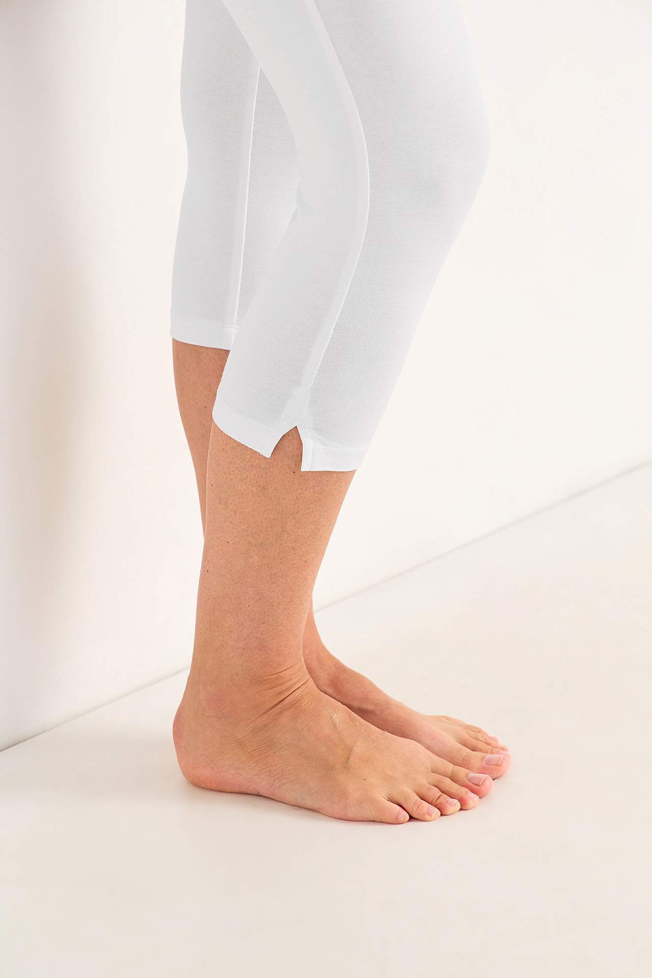 Capri-Leggings mit Seiten-Schlitzen