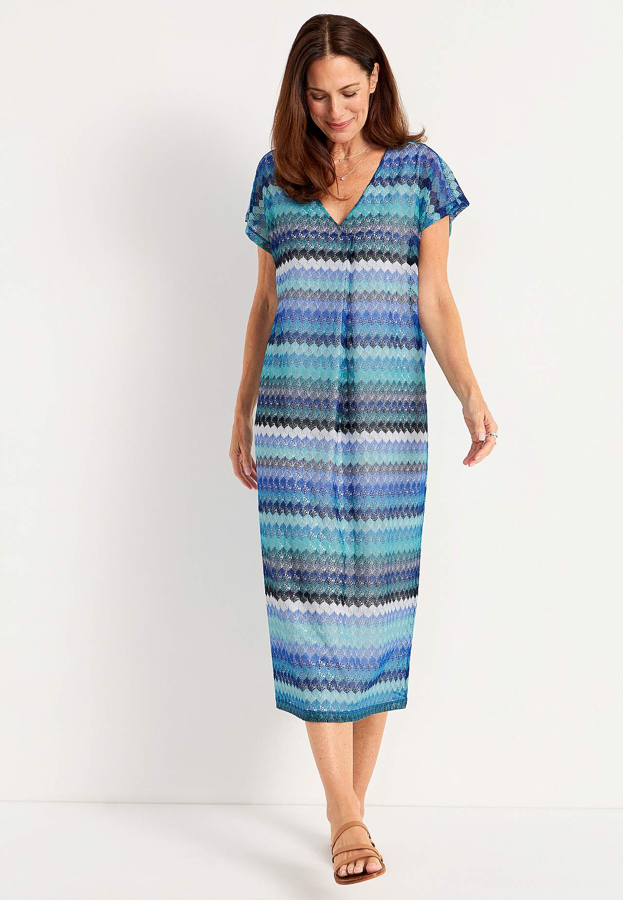 Kleid mit schönem Lochmuster