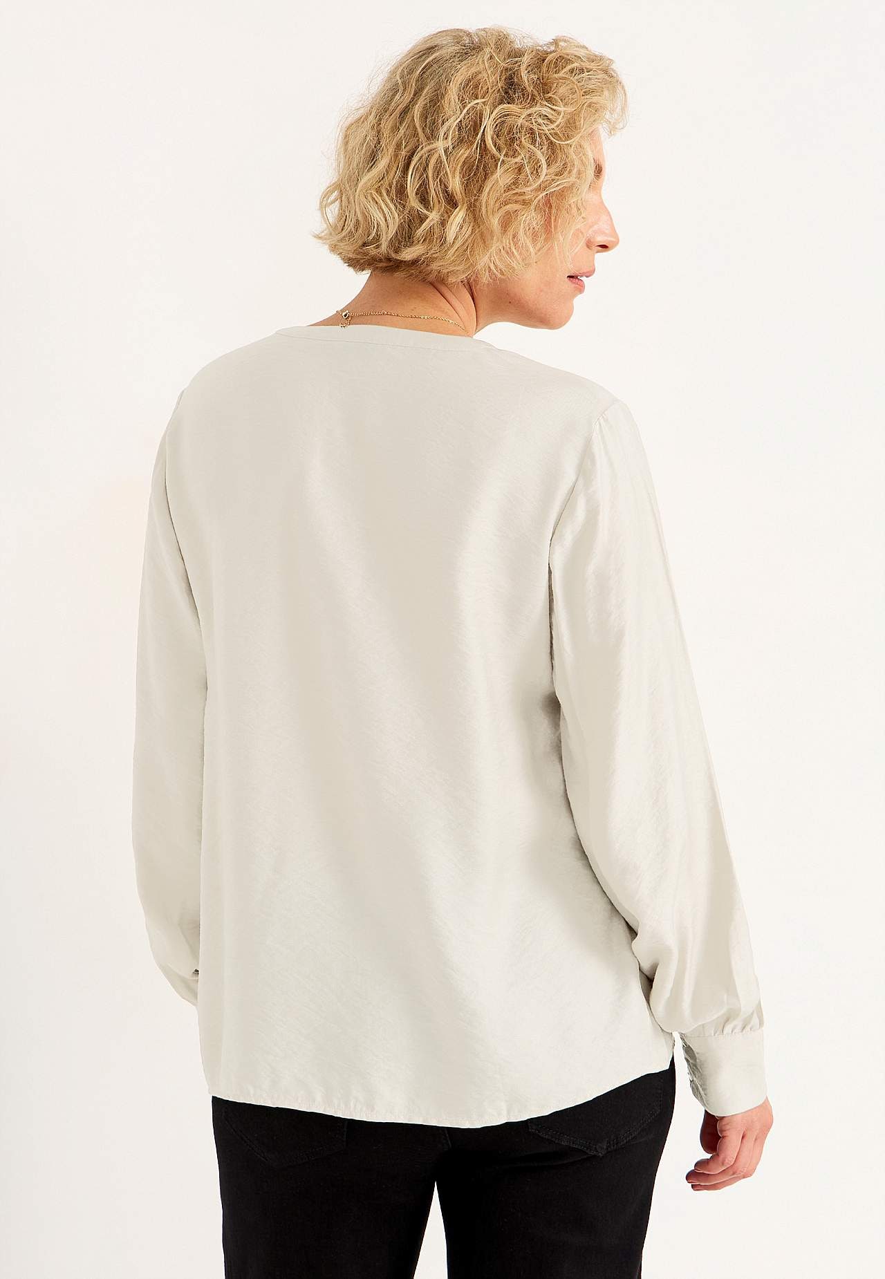 Gewebte Bluse mit Knöpfen