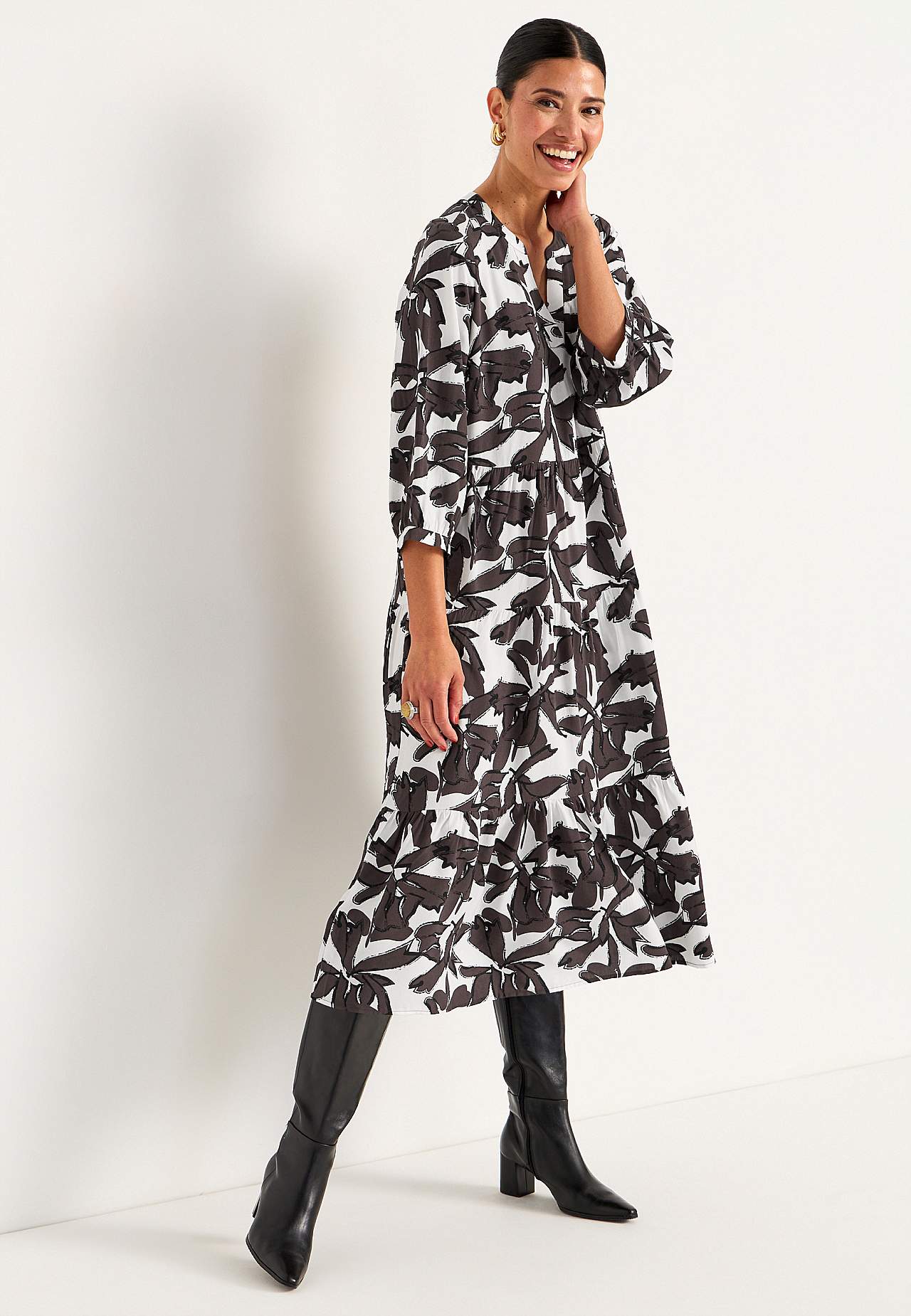 Kleid mit Volants