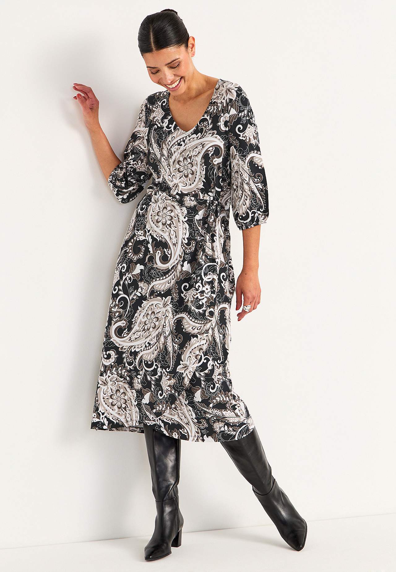 Jerseykleid mit überlappendem Detail