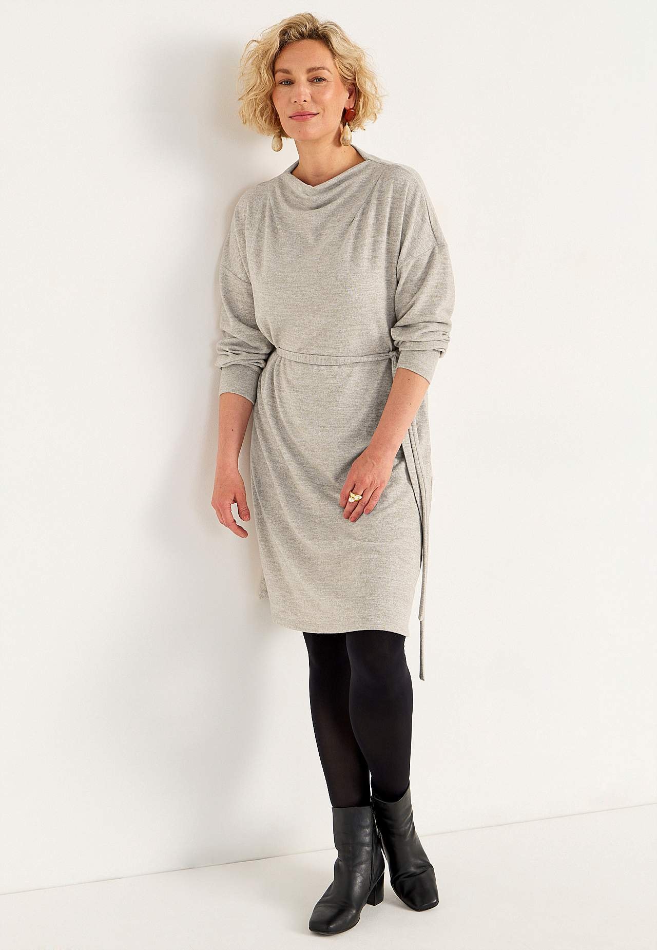 Jerseykleid mit Gürtel zum selberbinden