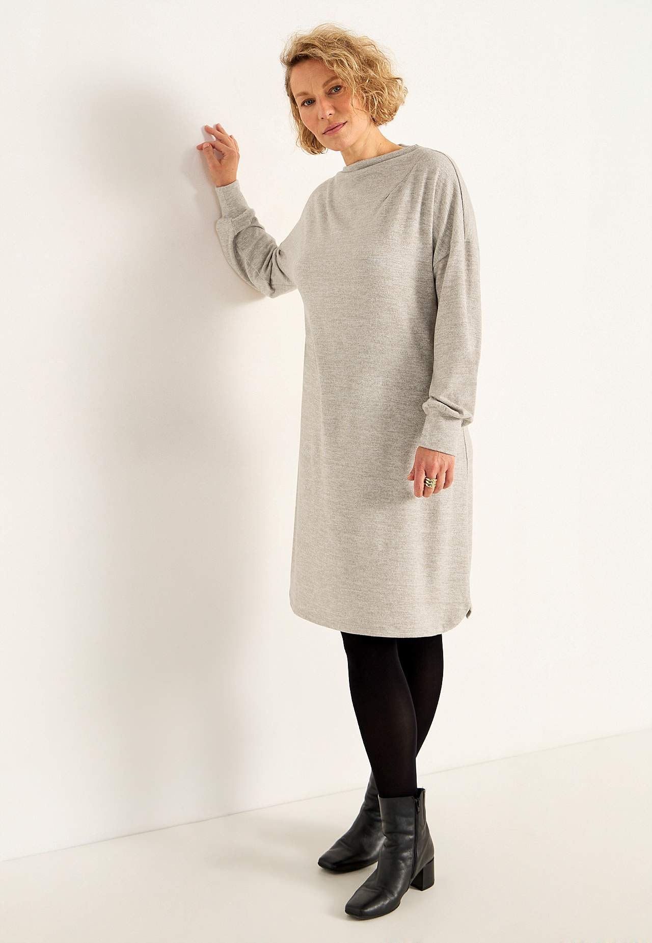 Jerseykleid mit Gürtel zum selberbinden