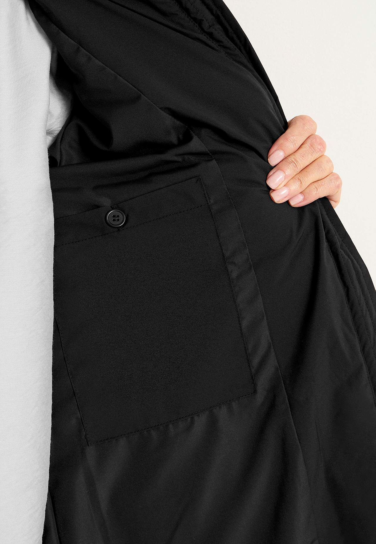 Warmer Mantel mit Seiten-Reißverschlüssen unten