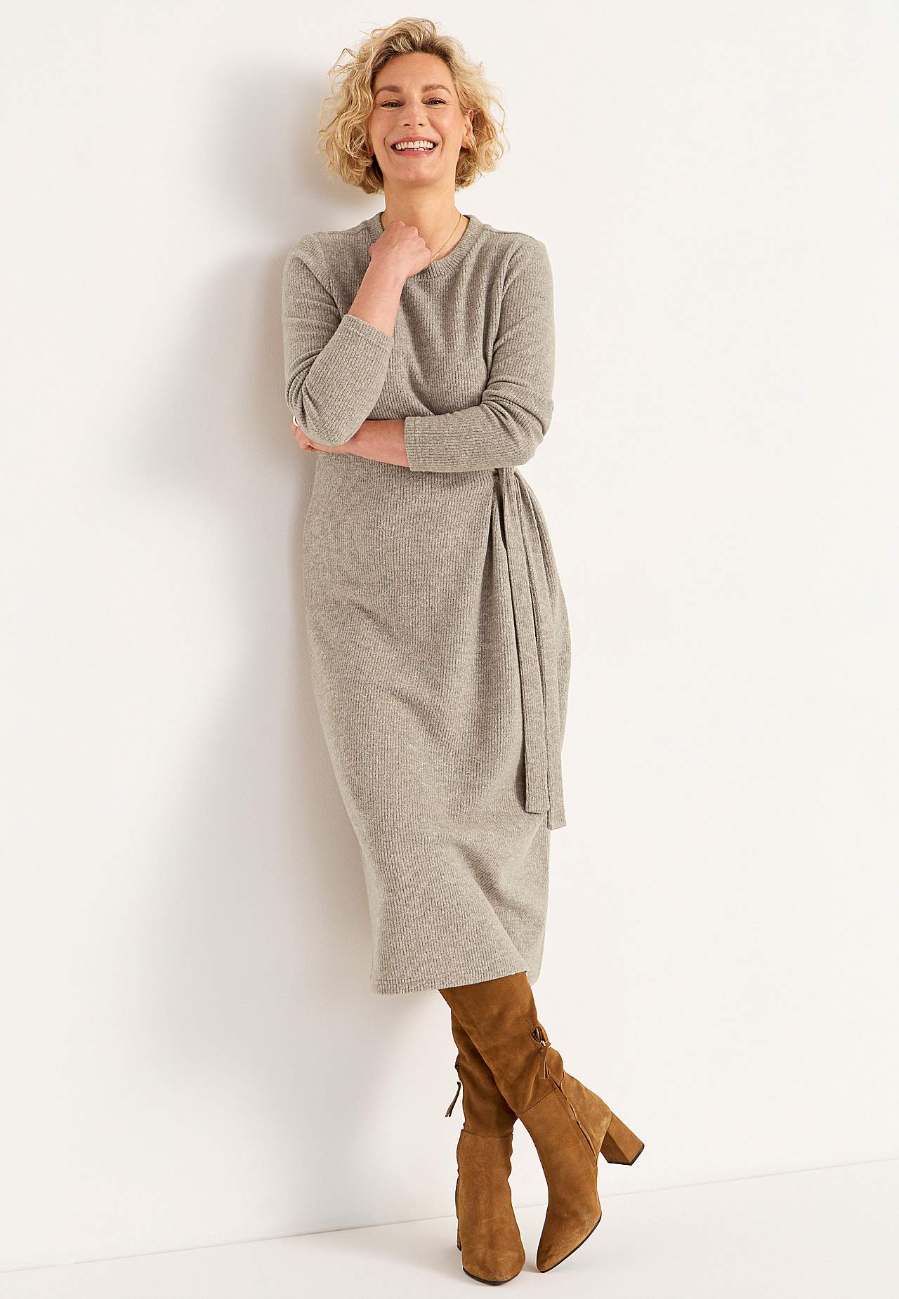 Super weiches Kleid mit Schnürung