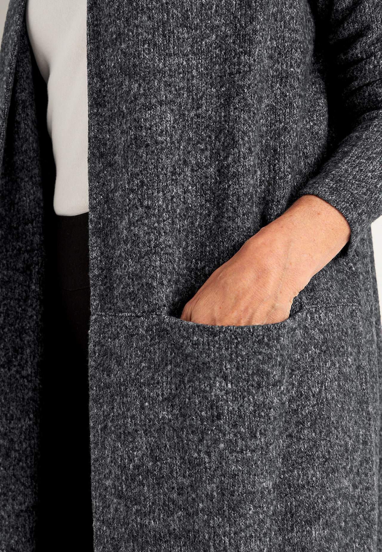 Super weicher, langer Cardigan mit Taschen