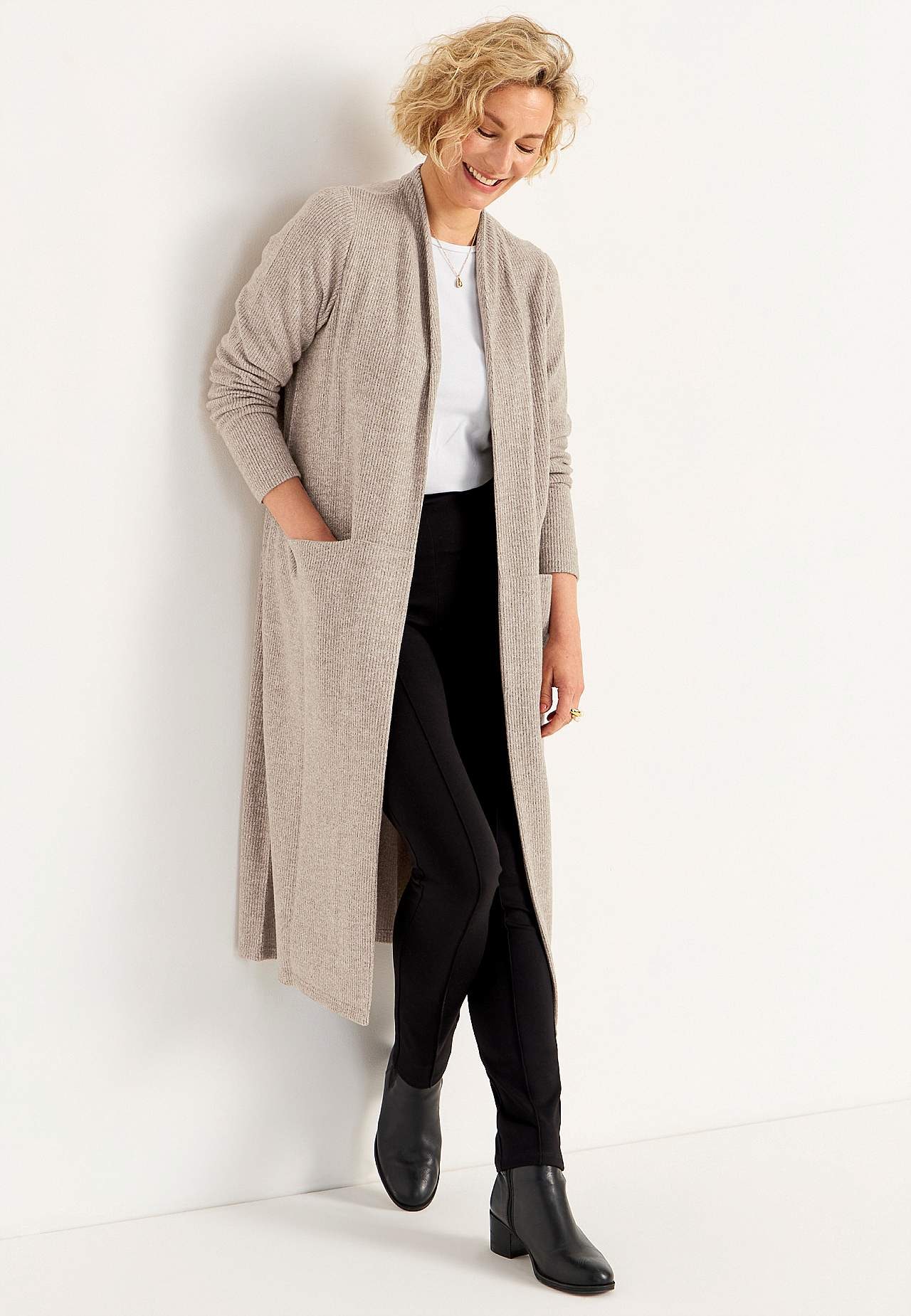 Super weicher, langer Cardigan mit Taschen