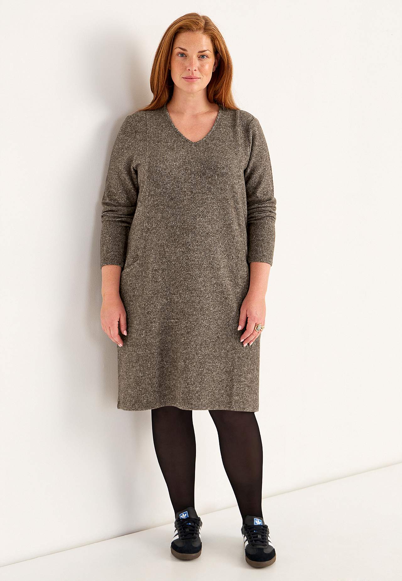 Super weiches Kleid mit Taschen