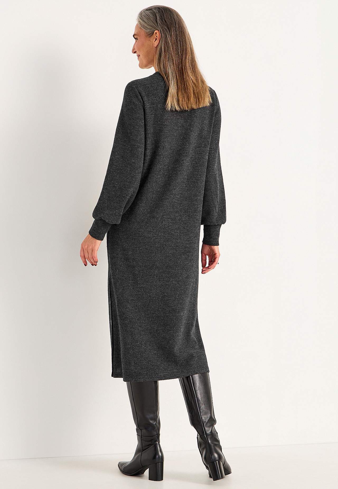 Super weiches Kleid mit Knöpfen