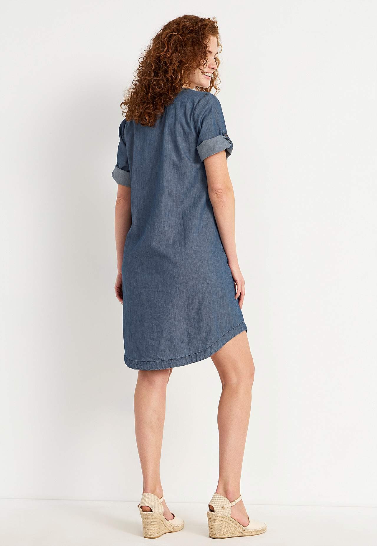 Jeanskleid aus weich gewaschenem Denim
