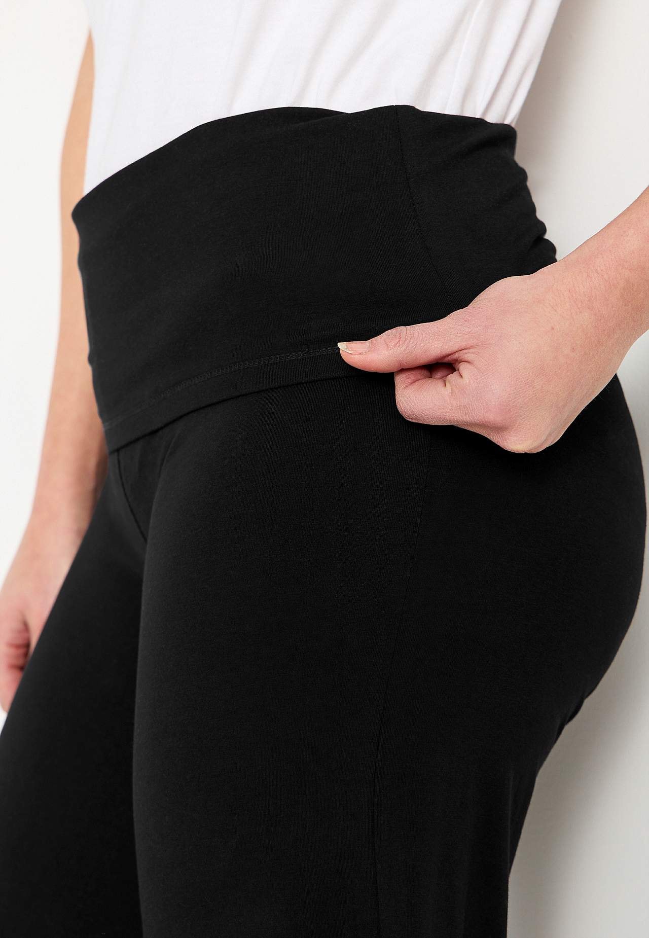 Caprihose mit breitem Bund