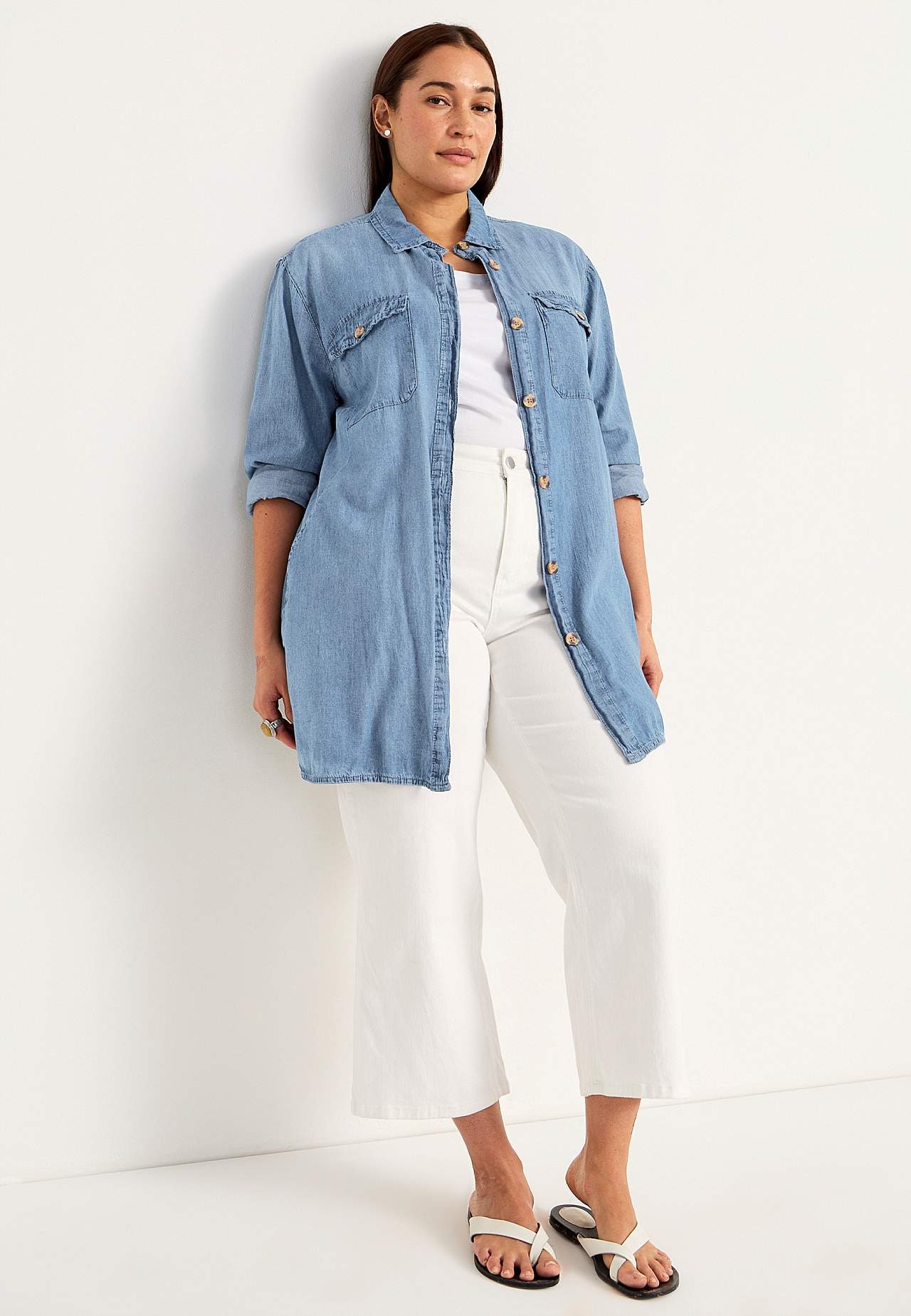Langes Jeanshemd