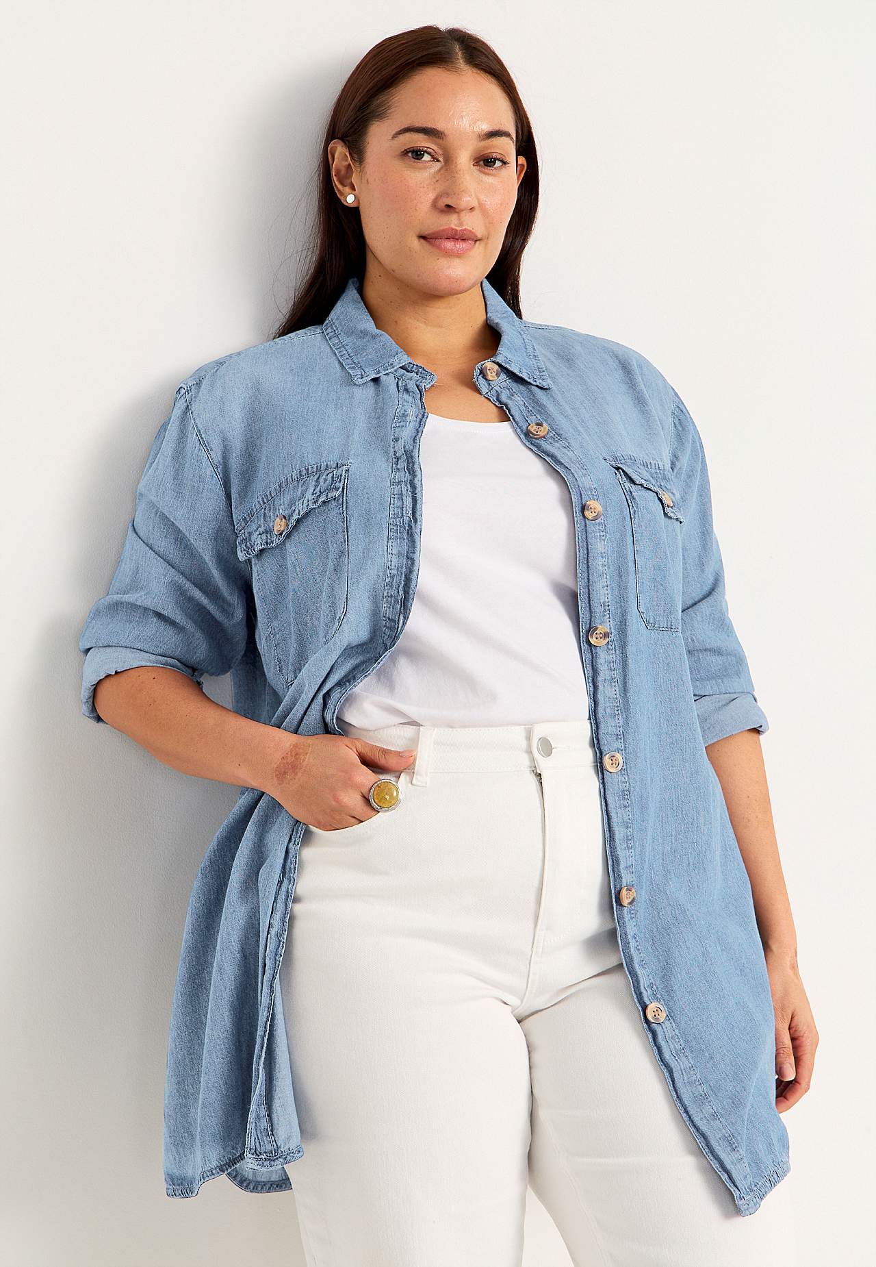 Langes Jeanshemd
