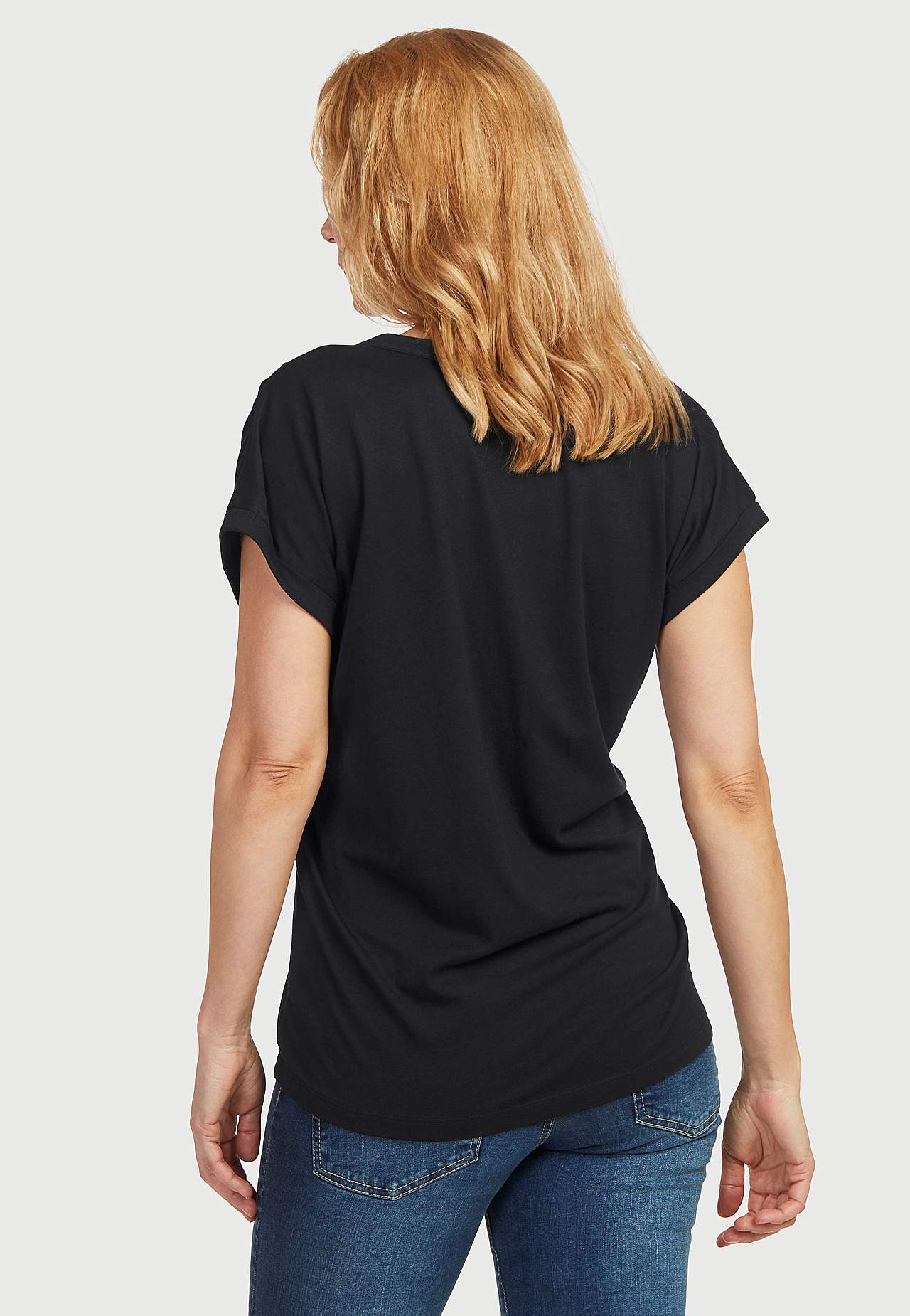 Jersey-Top mit metallischen Knöpfe