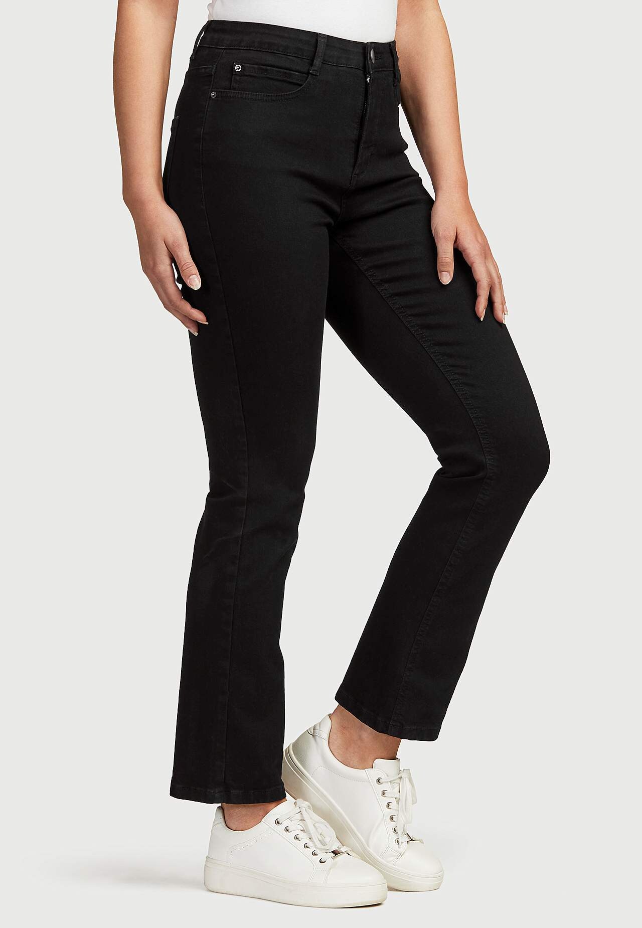 Gerade Jeans aus Bio-Baumwolle Nissan