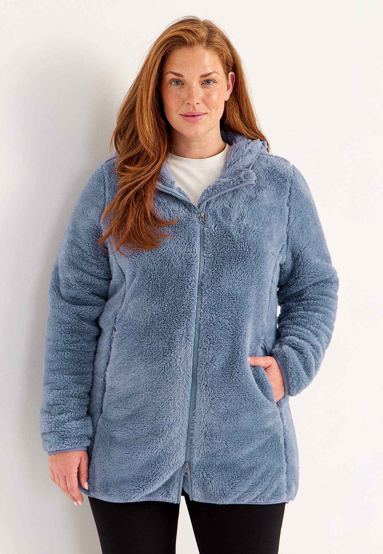 Behagliche Fleecejacke mit Kapuze