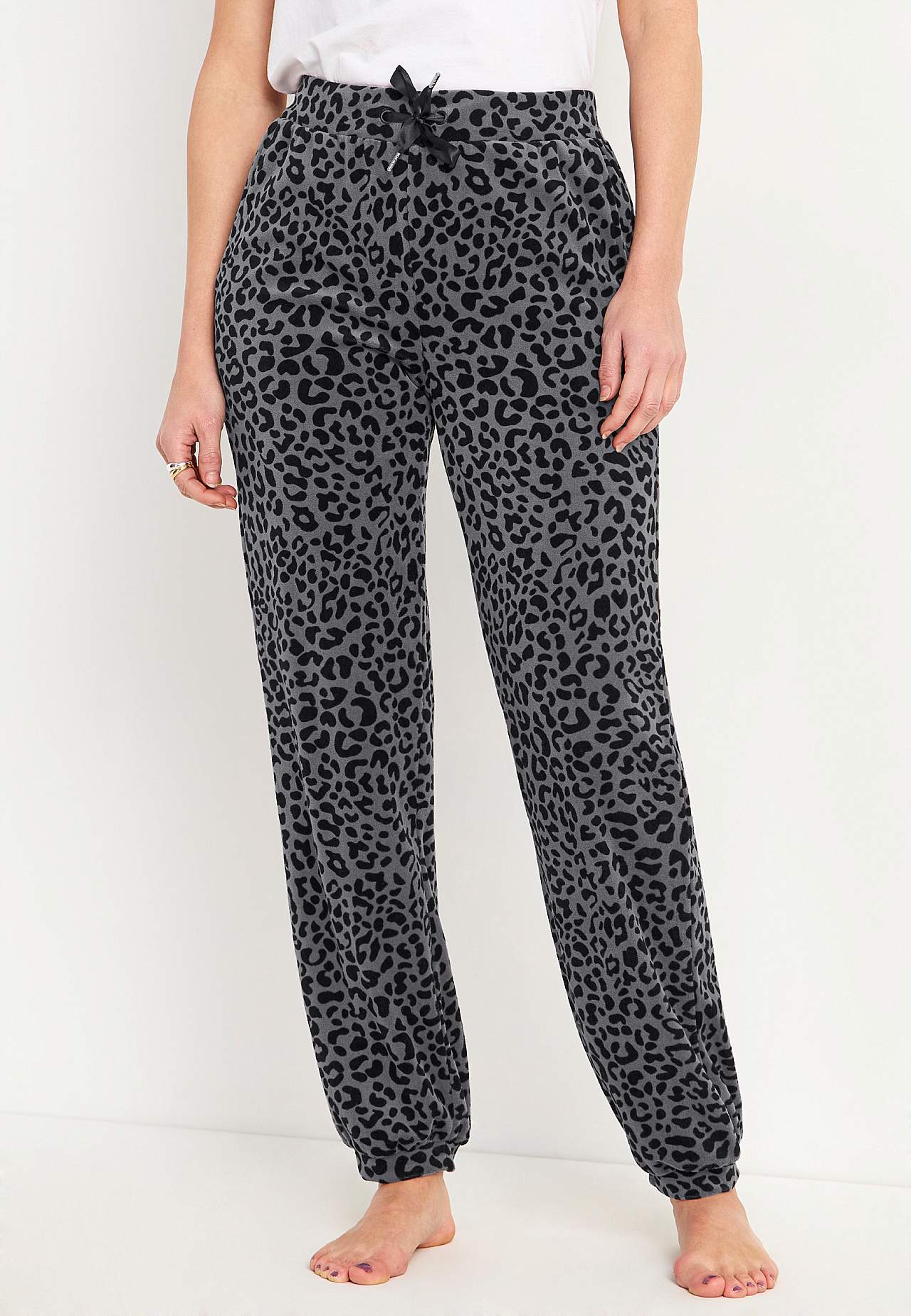 Samthose mit Manschette
