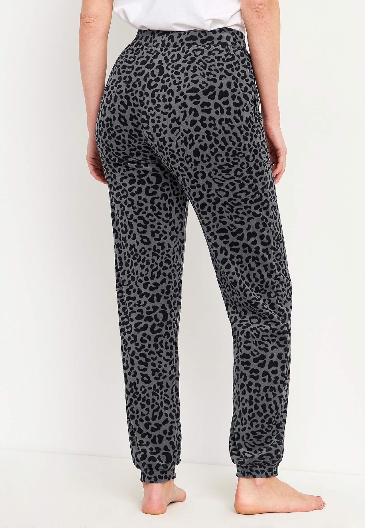 Samthose mit Manschette