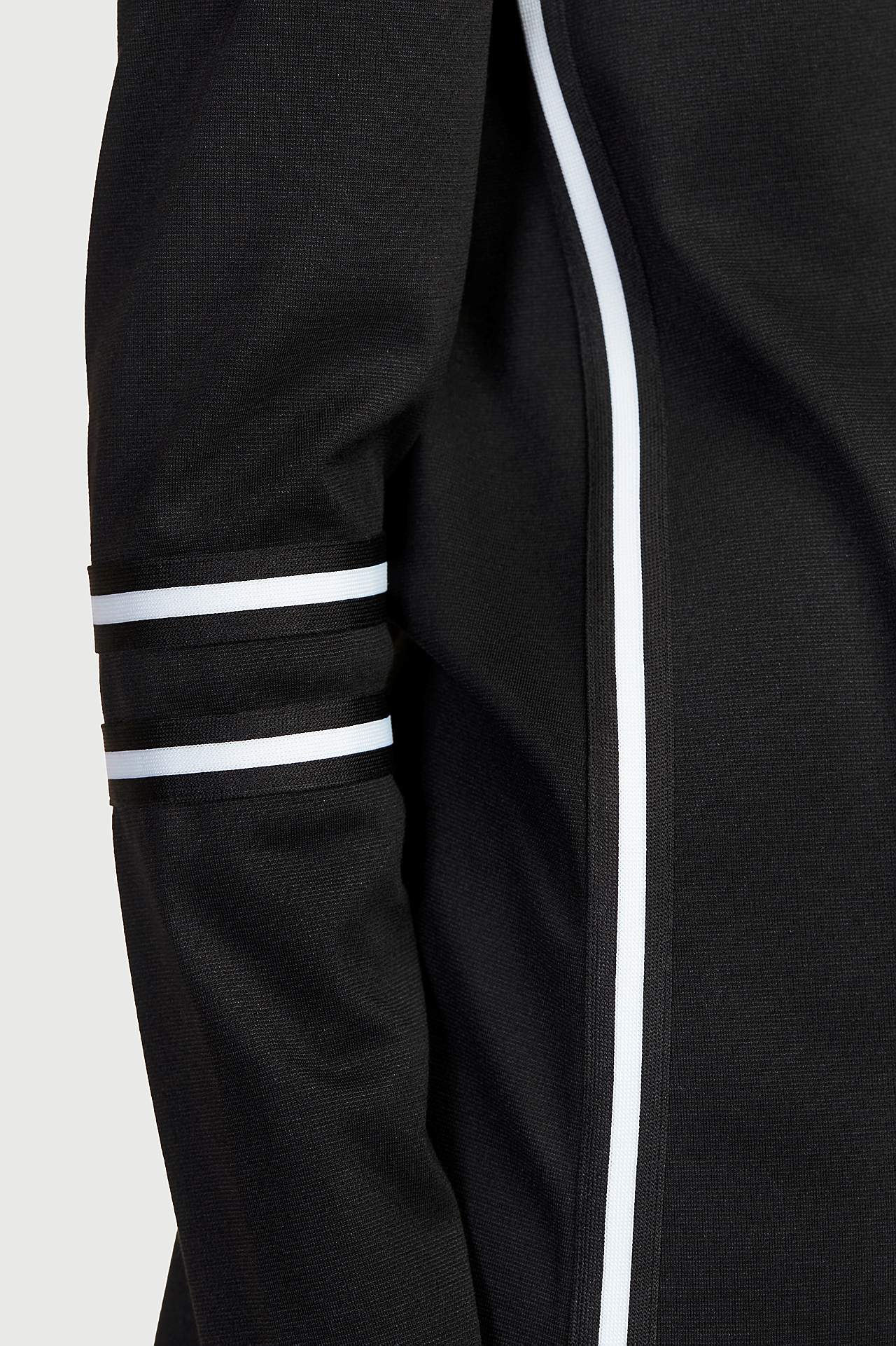 Jersey-Kleid mit Details in Kontrastfarben Tatum