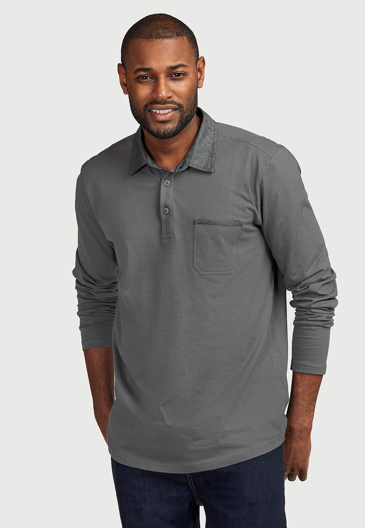 Bequemer langärmeliger Pullover mit Kragen