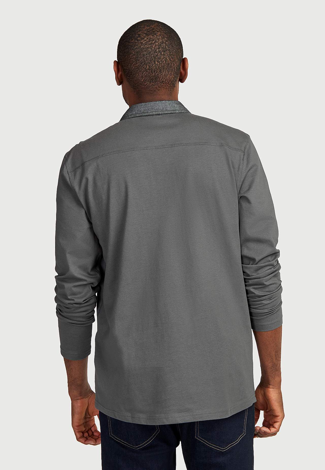 Bequemer langärmeliger Pullover mit Kragen