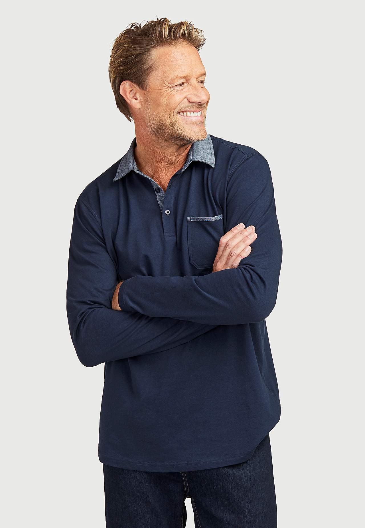 Bequemer langärmeliger Pullover mit Kragen