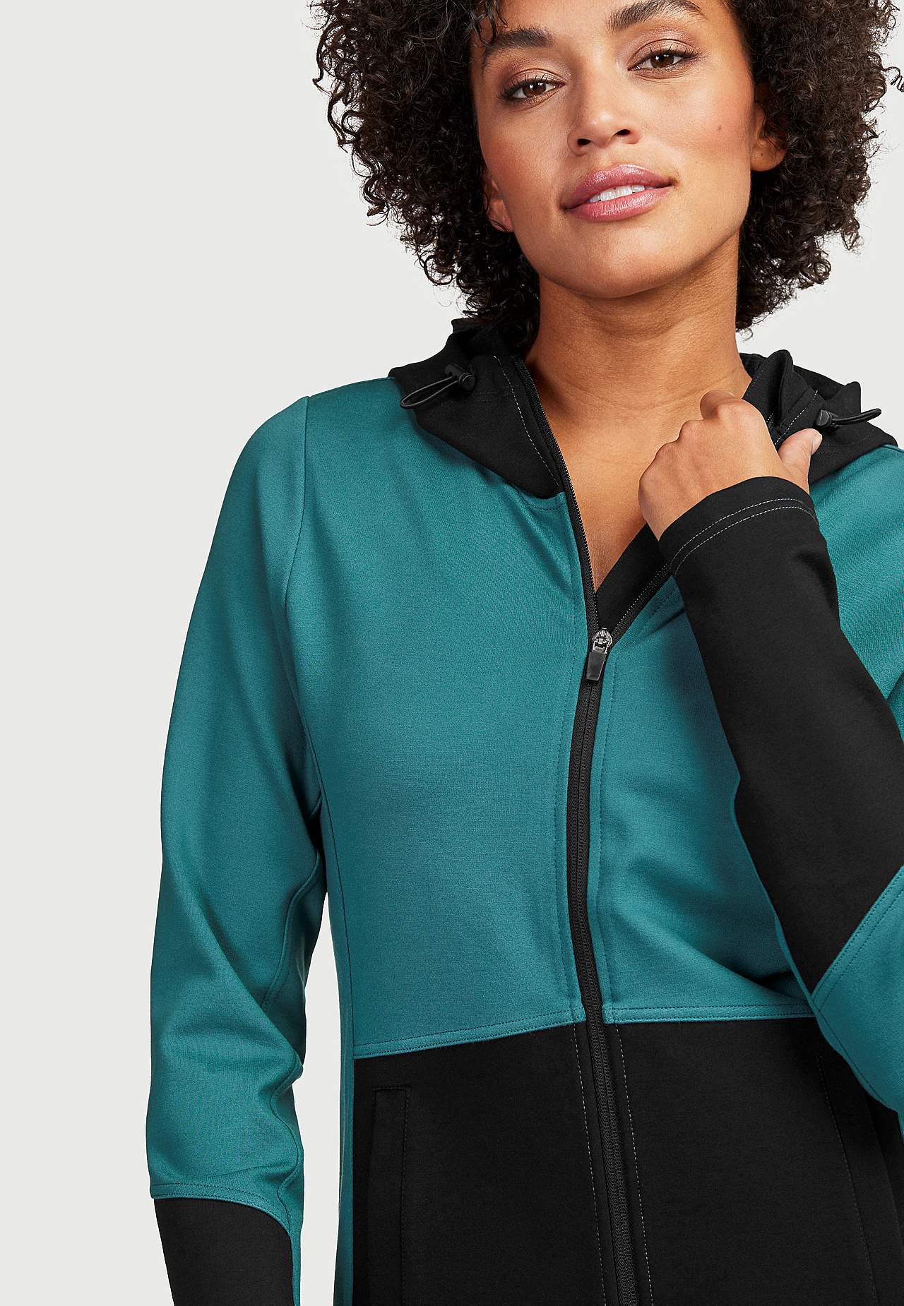 Sportjacke mit Kapuze Abby