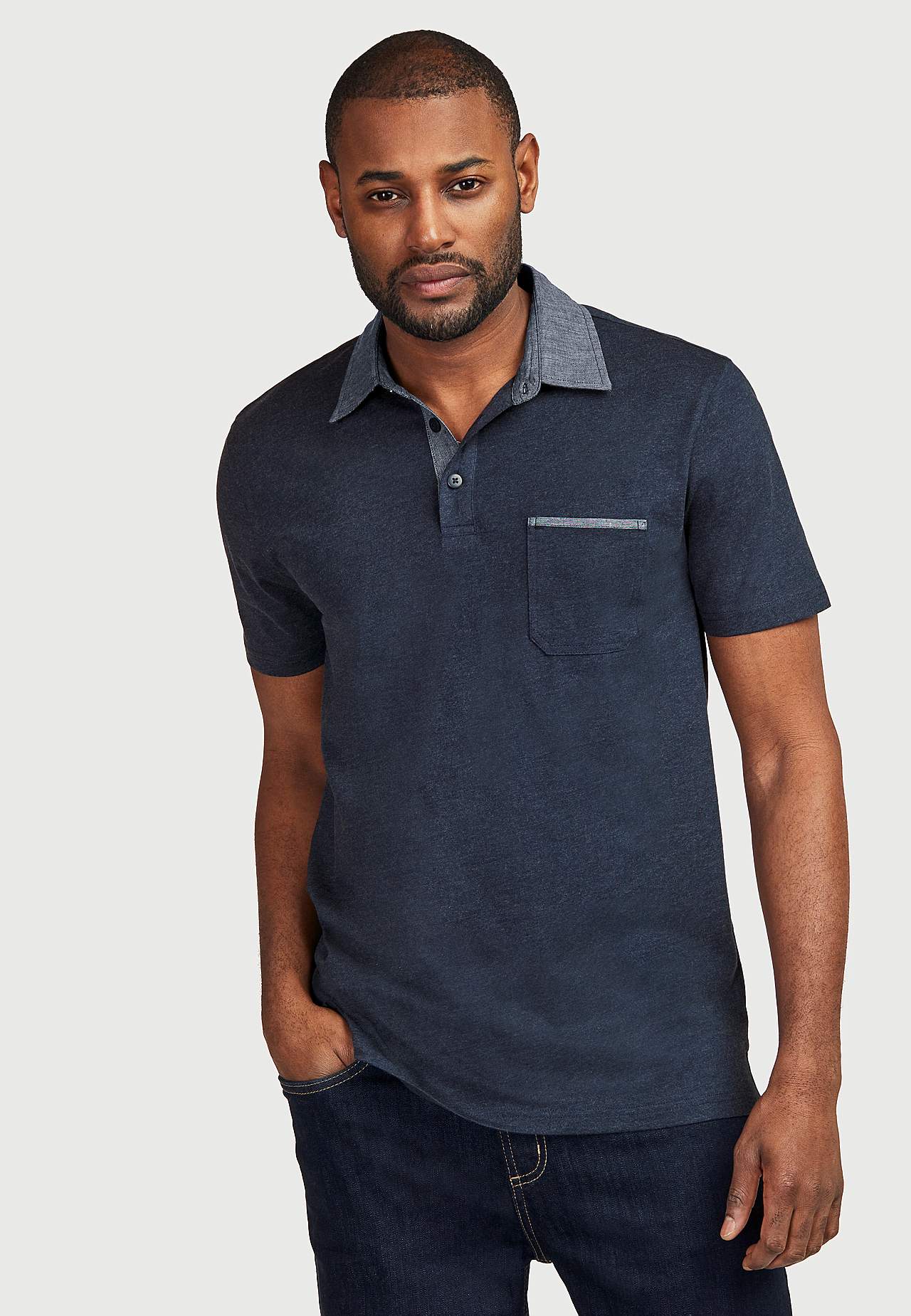 T-Shirt mit Kragen