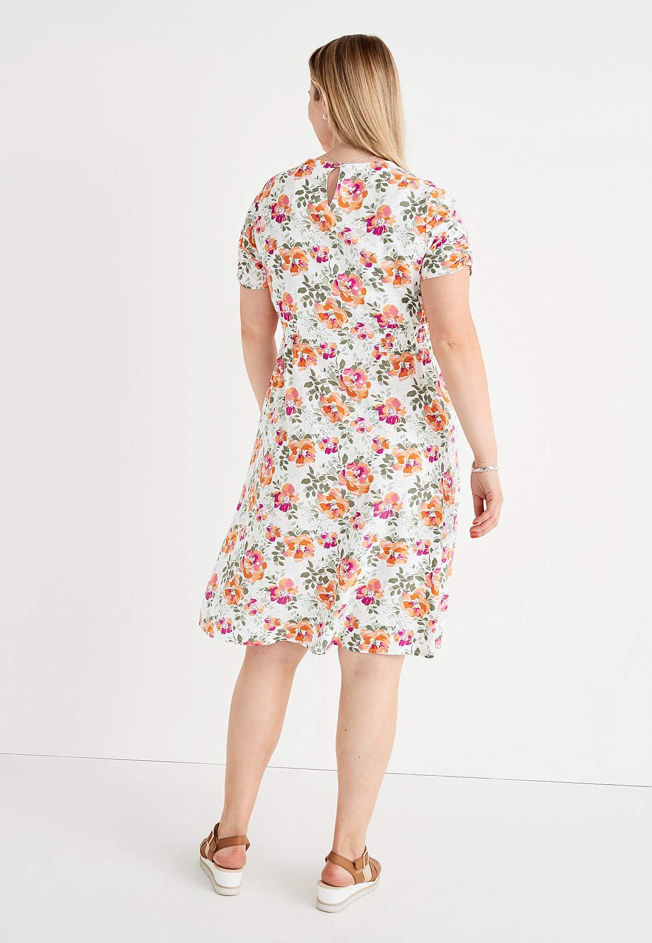 Gemustertes Kleid