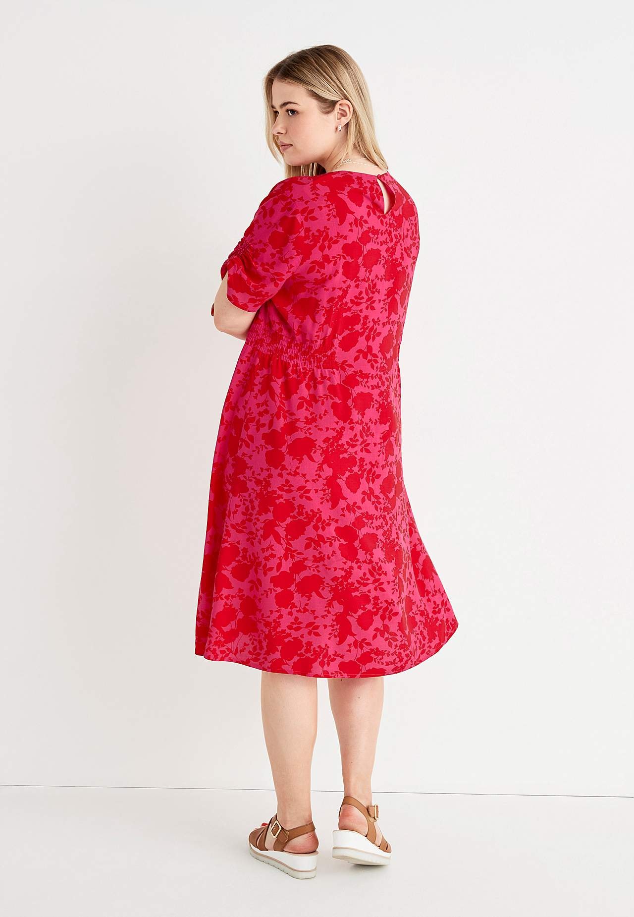 Gemustertes Kleid