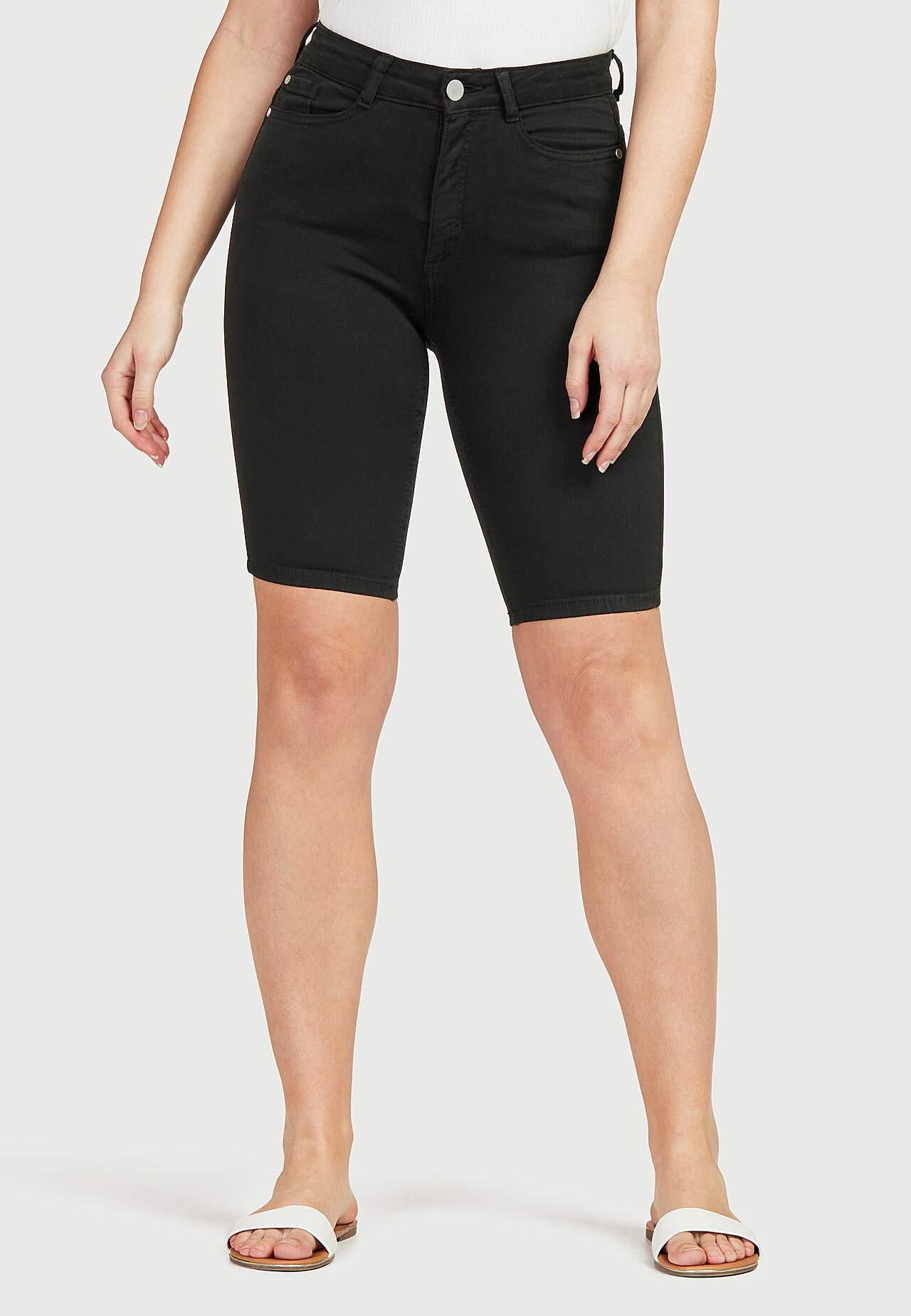 Elastische Denim-Shorts mit langem Bein Ella