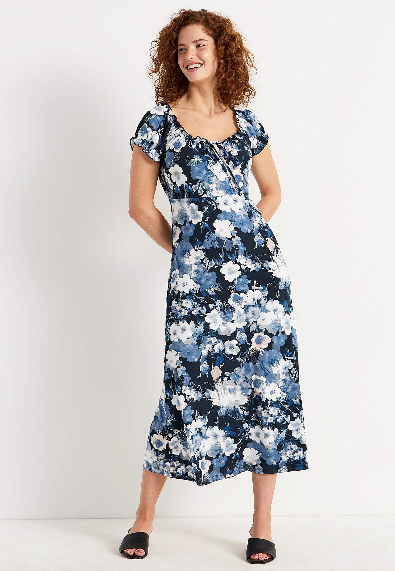 Langes, gemustertes schulterfreies Kleid