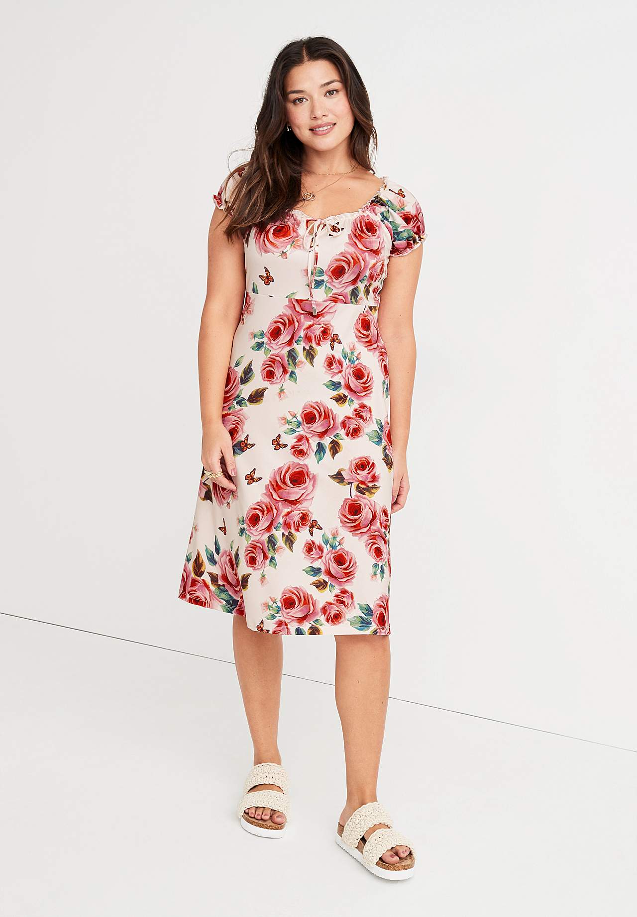 Gemustertes schulterfreies Kleid
