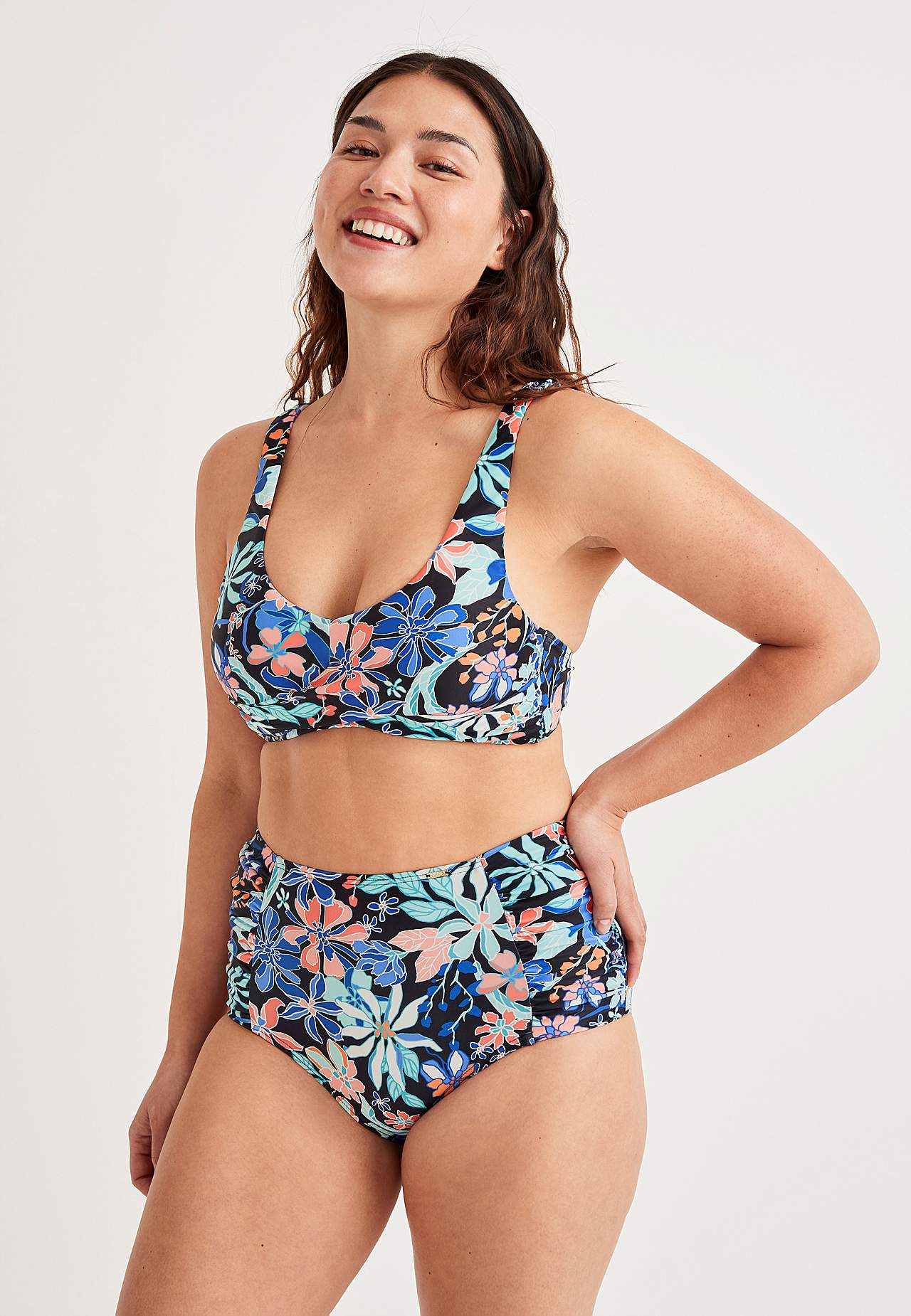 Bikini-Unterteil mit hohem Bund