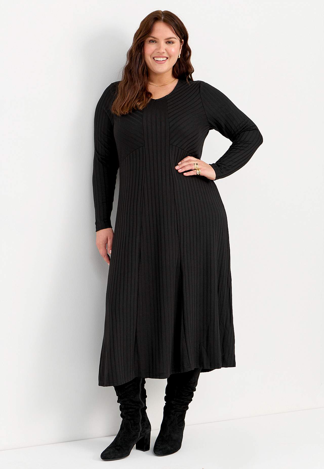 Langes Jersey-Kleid im Rippenstrick