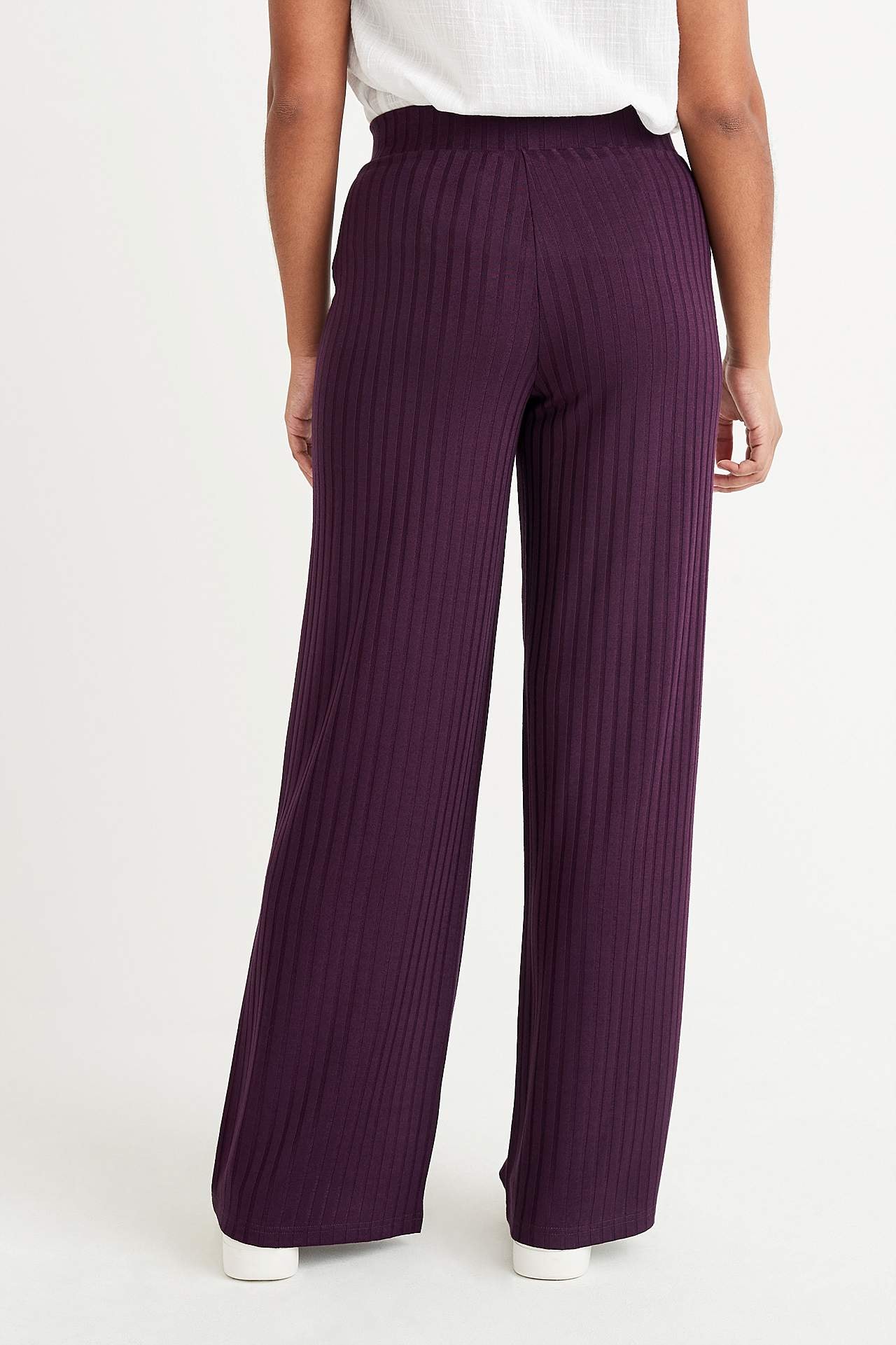 Hose aus geripptem Jersey