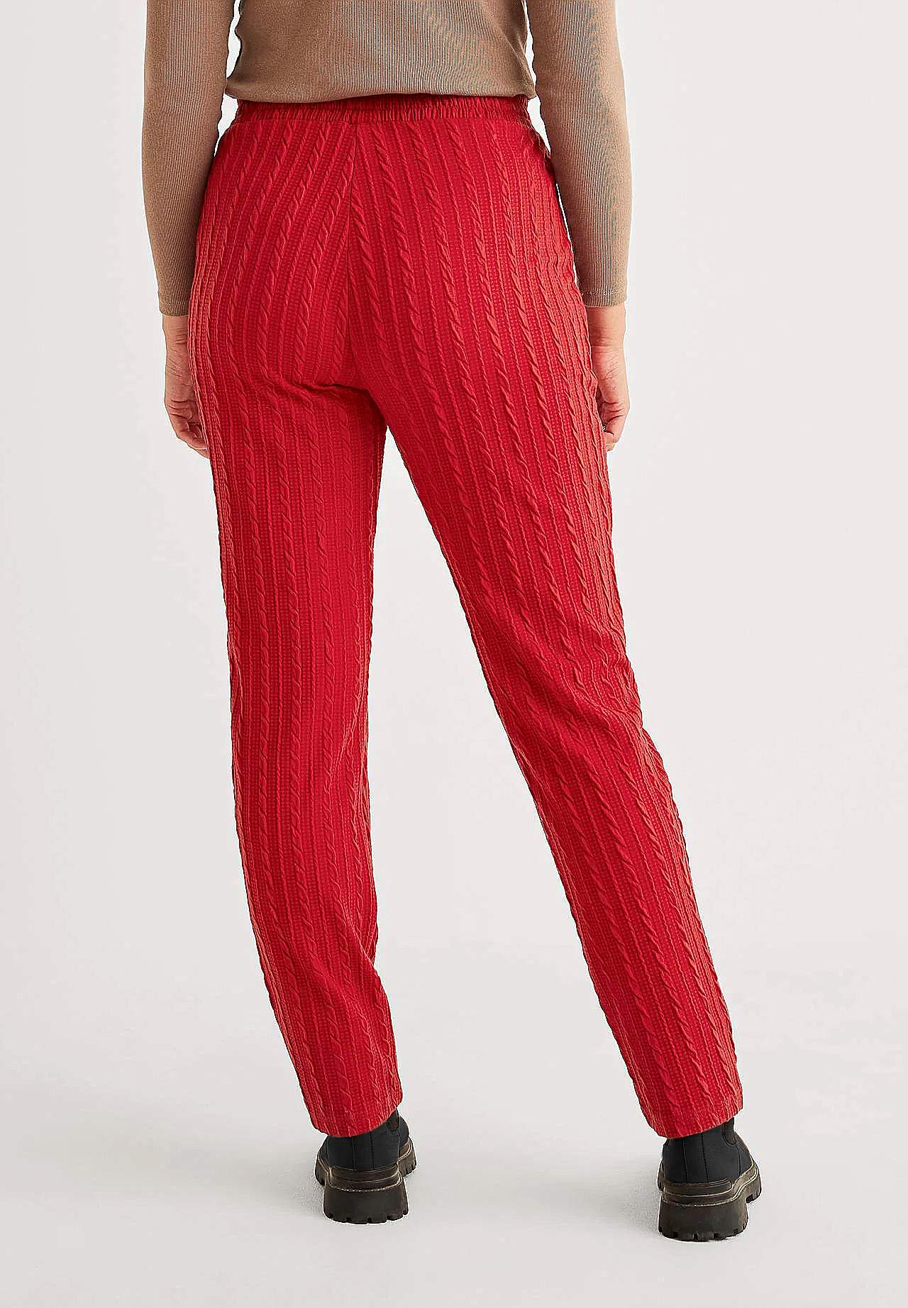 Jerseyhose mit einem Strukturmuster Cara