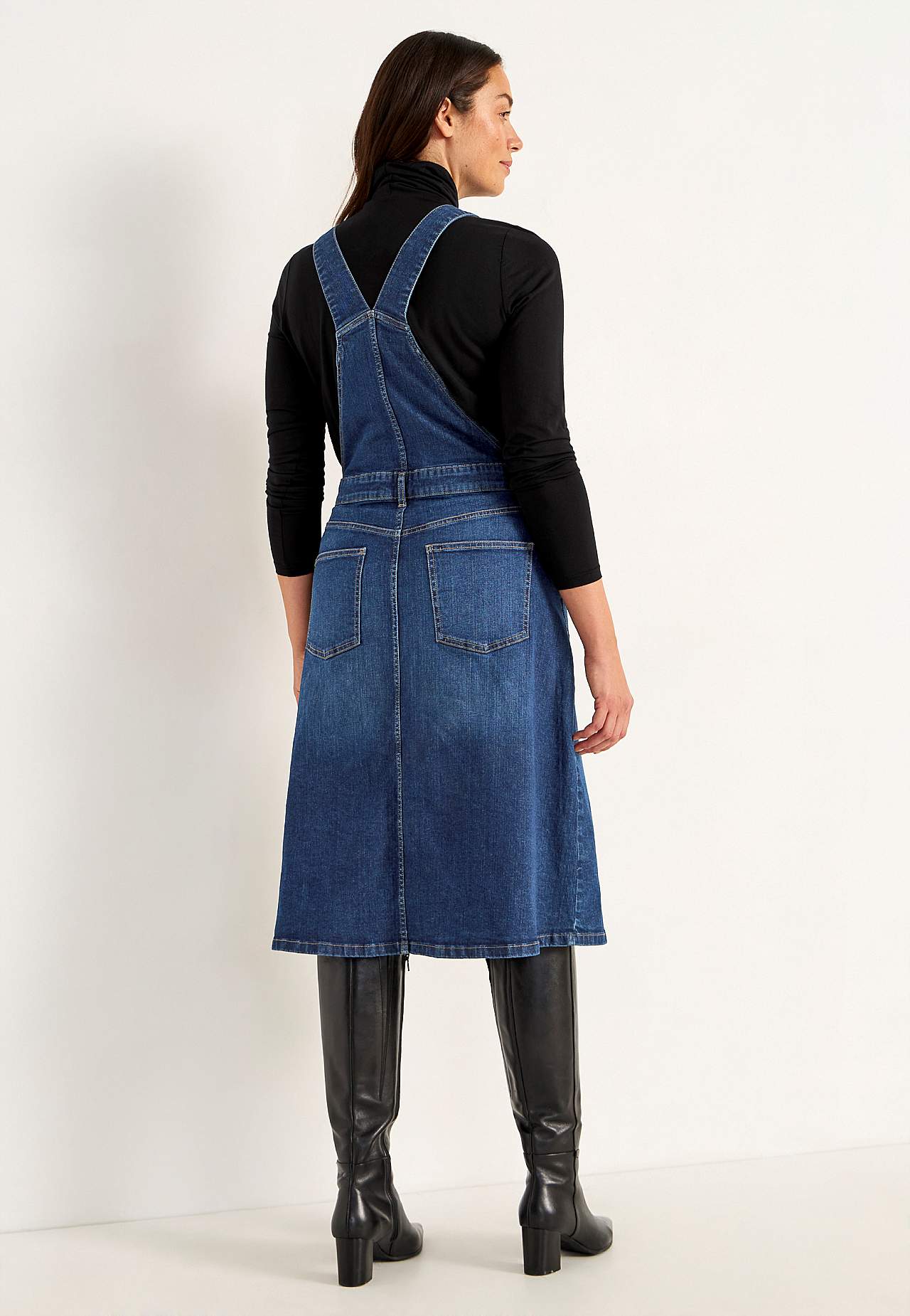 Latzkleid aus Denim