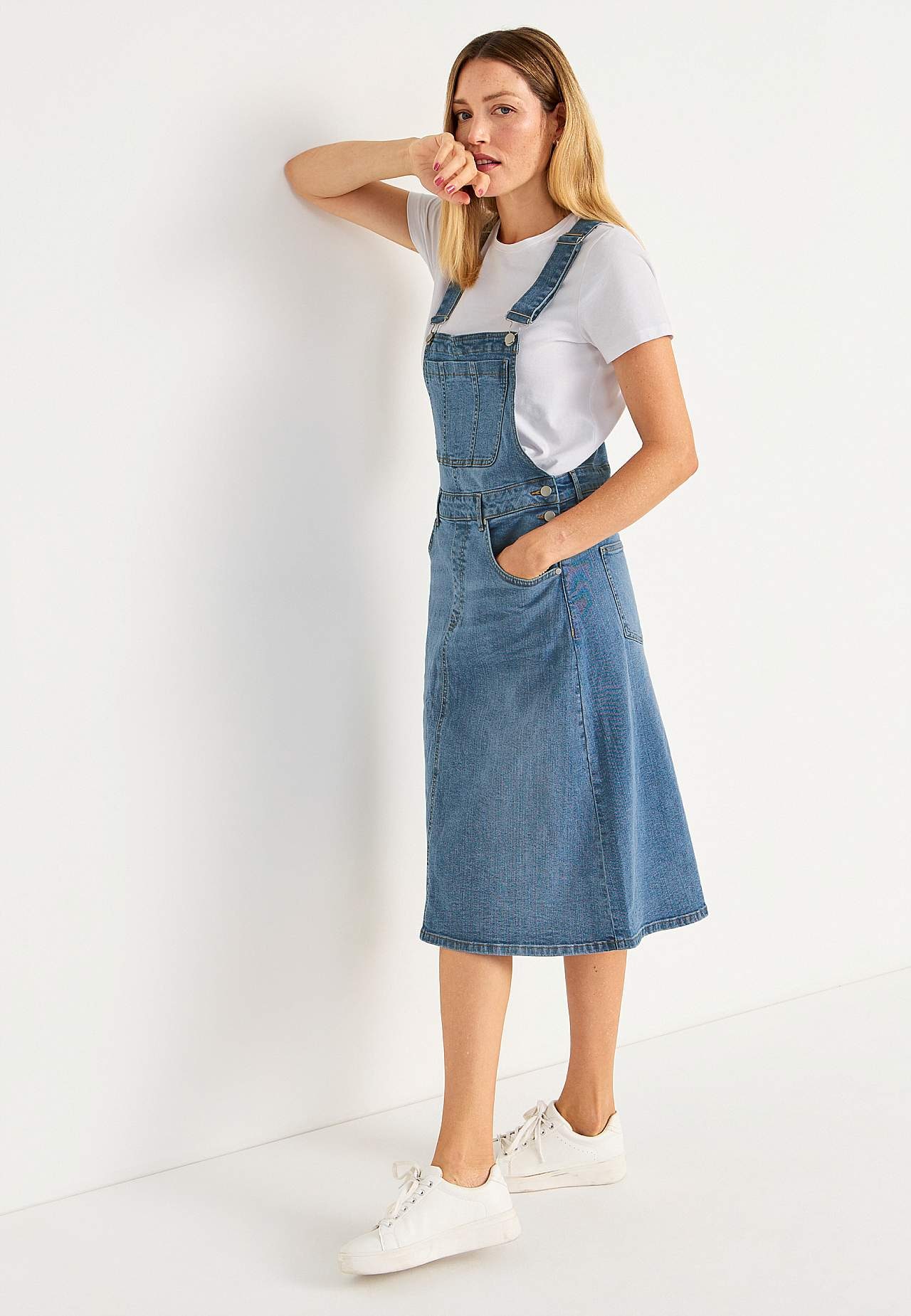 Latzkleid aus Denim