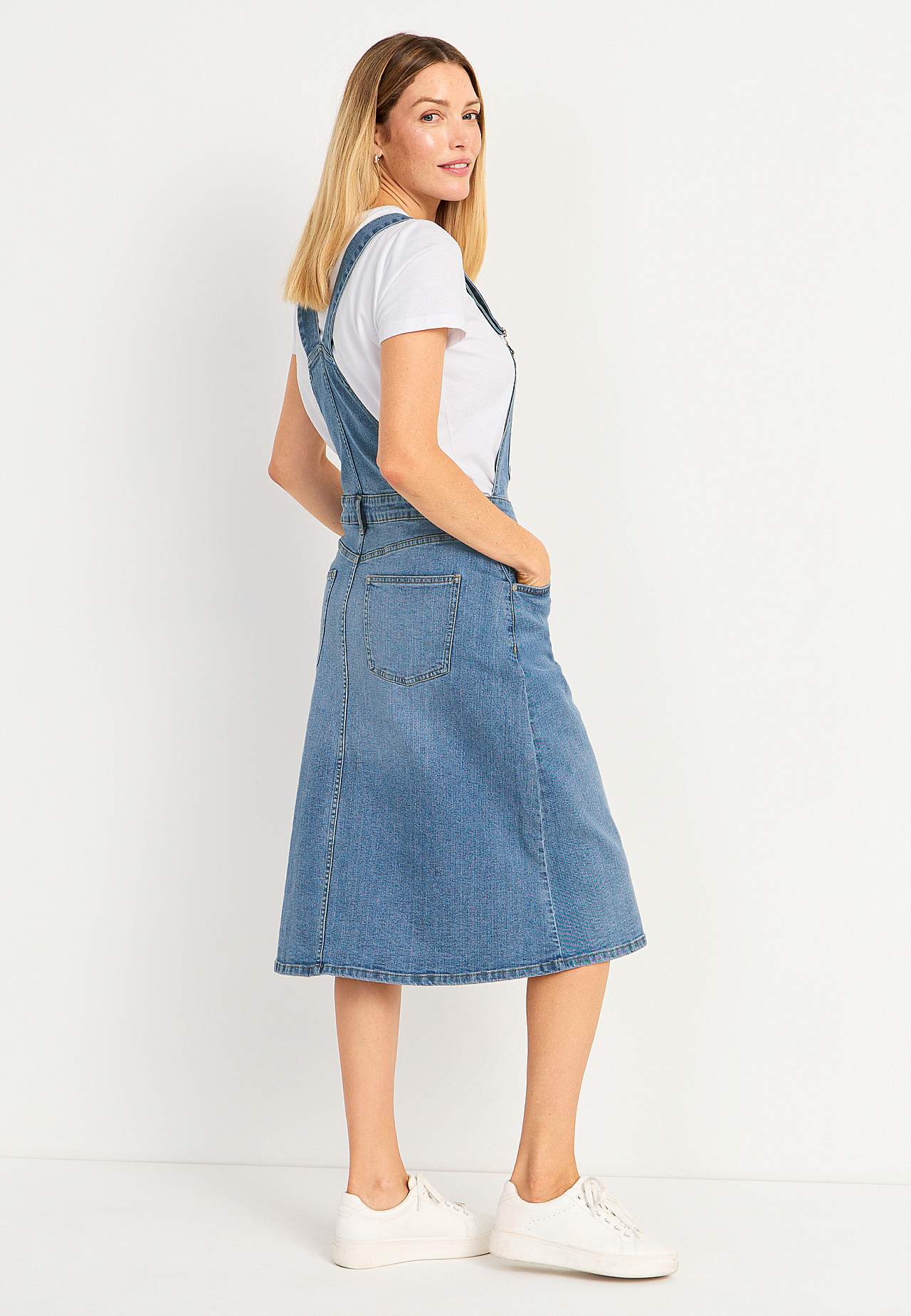 Latzkleid aus Denim